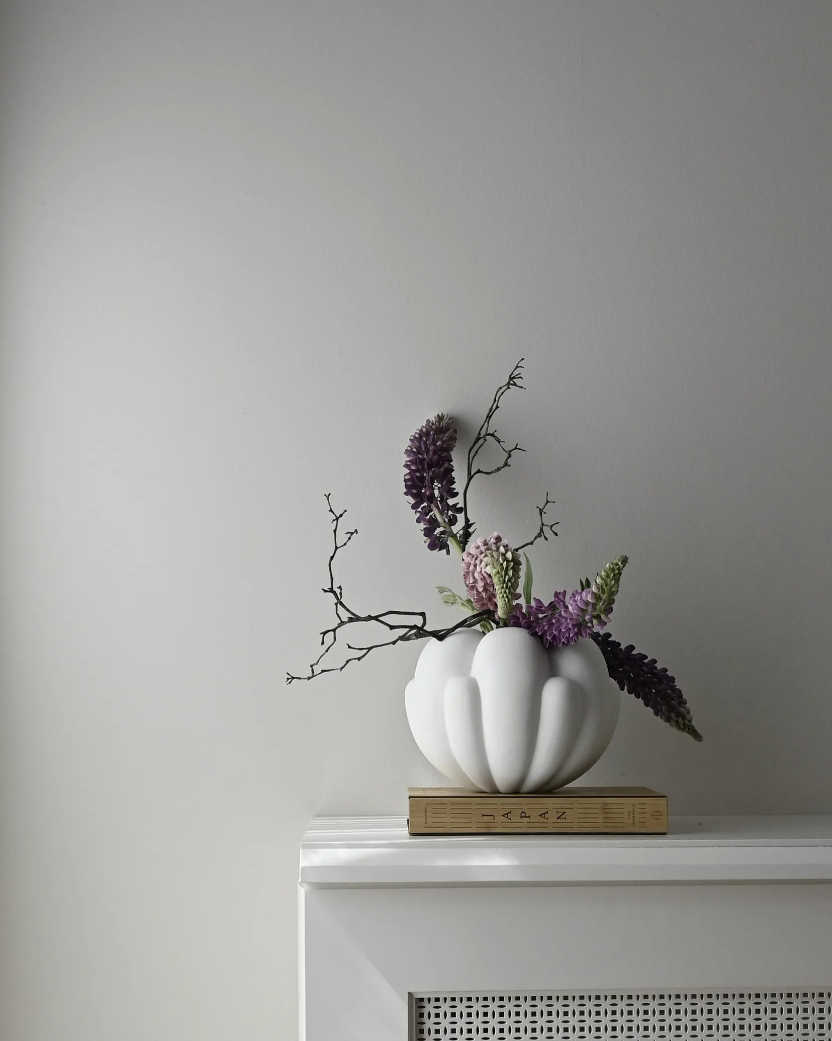 Bloom vase petit 22,5x24 cm, Bone white 101 Copenhagen