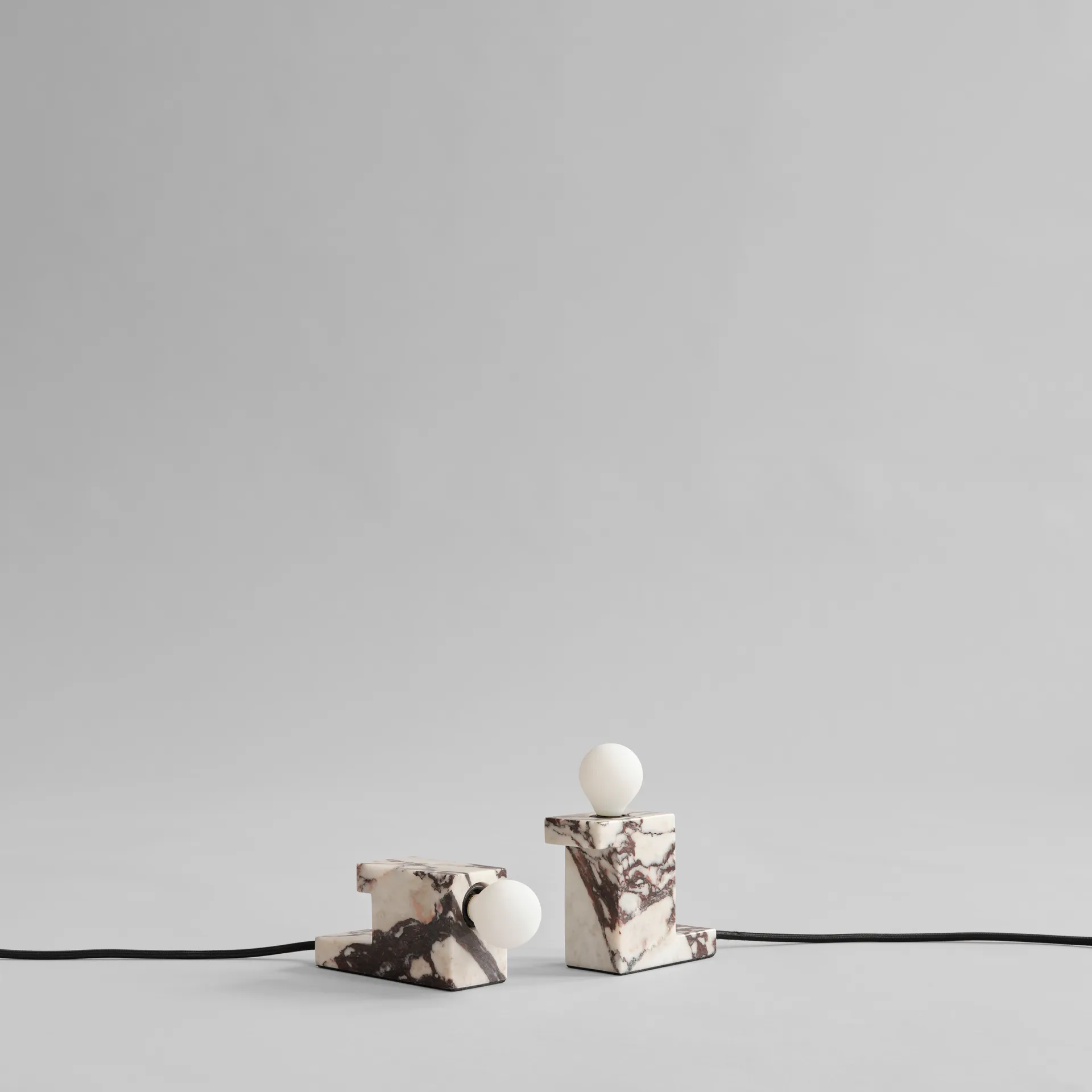 Brett lav lampe 8 x 14 cm, Calacatta 101 Copenhagen