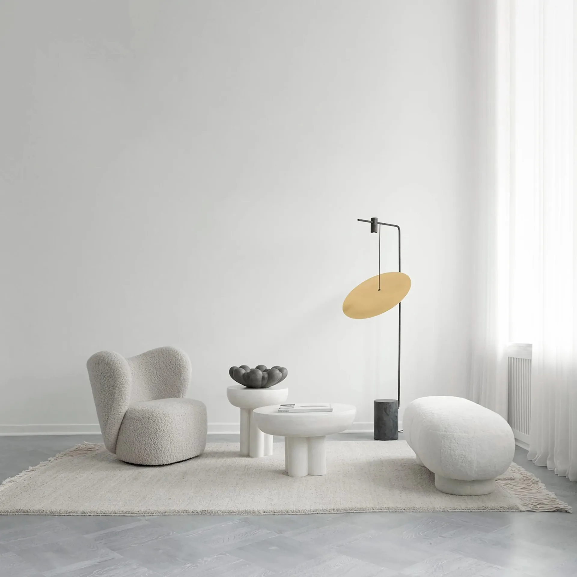 Crown sidebord tall Ø 45 cm, Bone white 101 Copenhagen