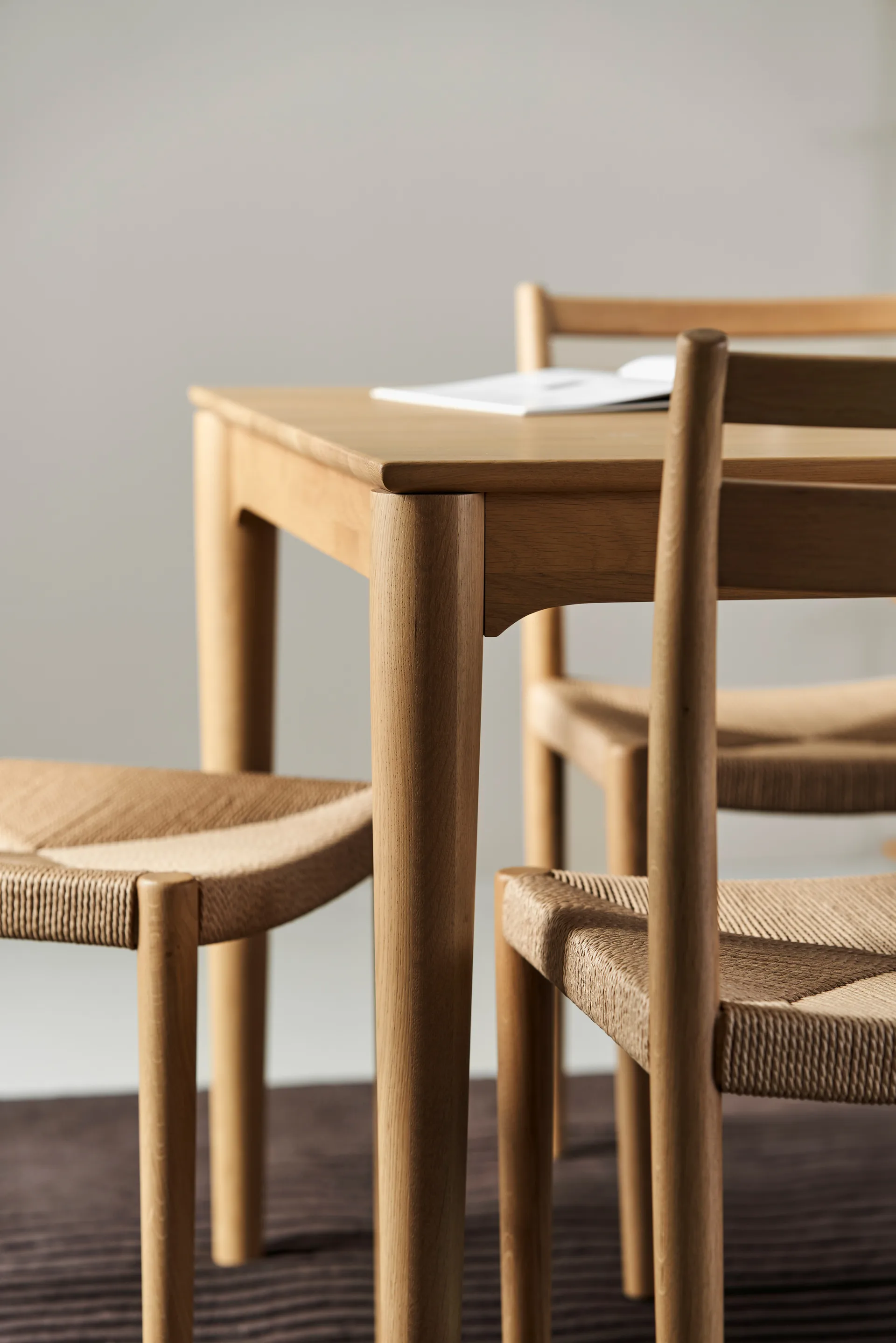 Ekåsen spisebord 90x180 cm, Laquered oak 1898