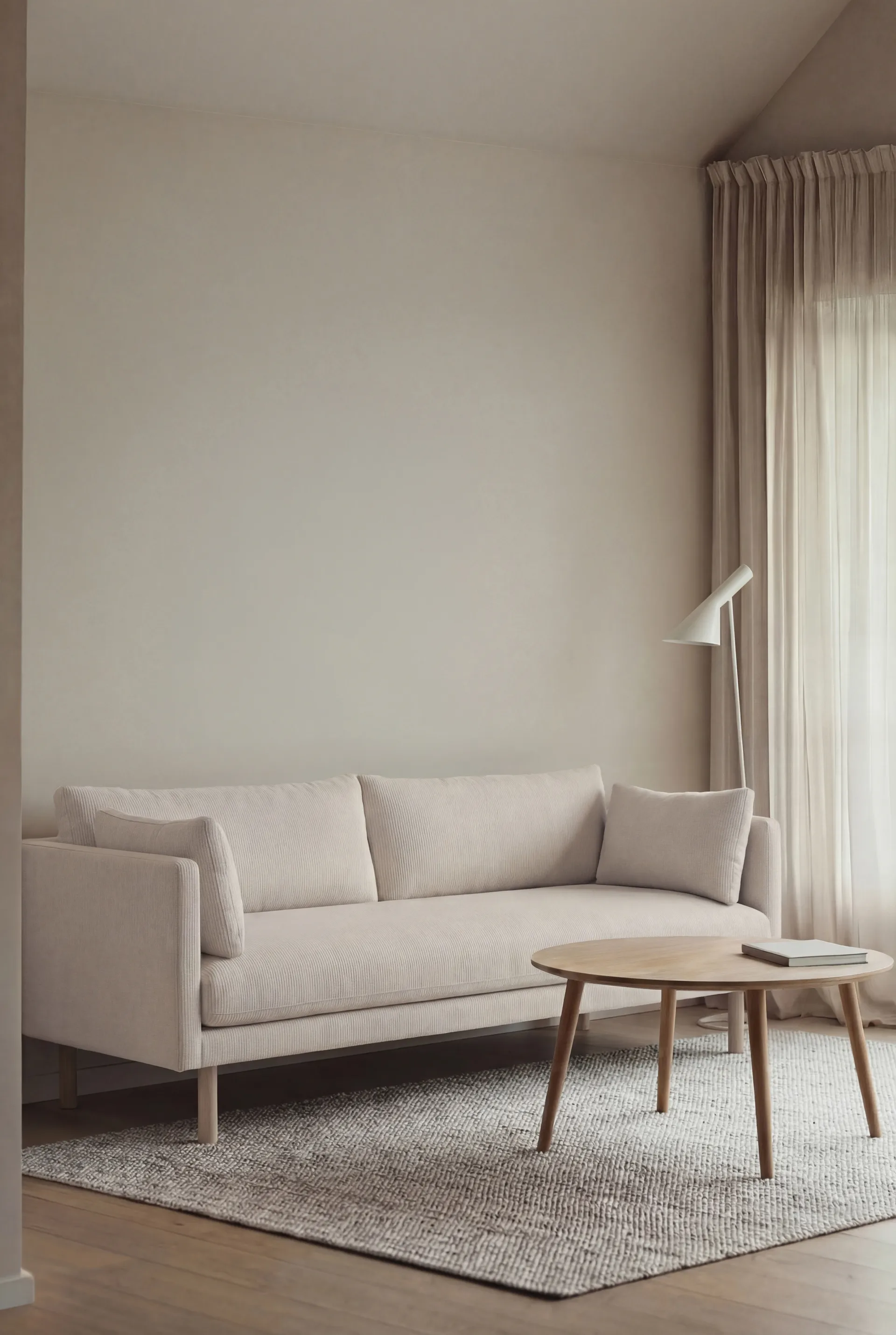 Linnevik sofa, Jump Off White 1954-hvitoljet eik, 3-seters 1898