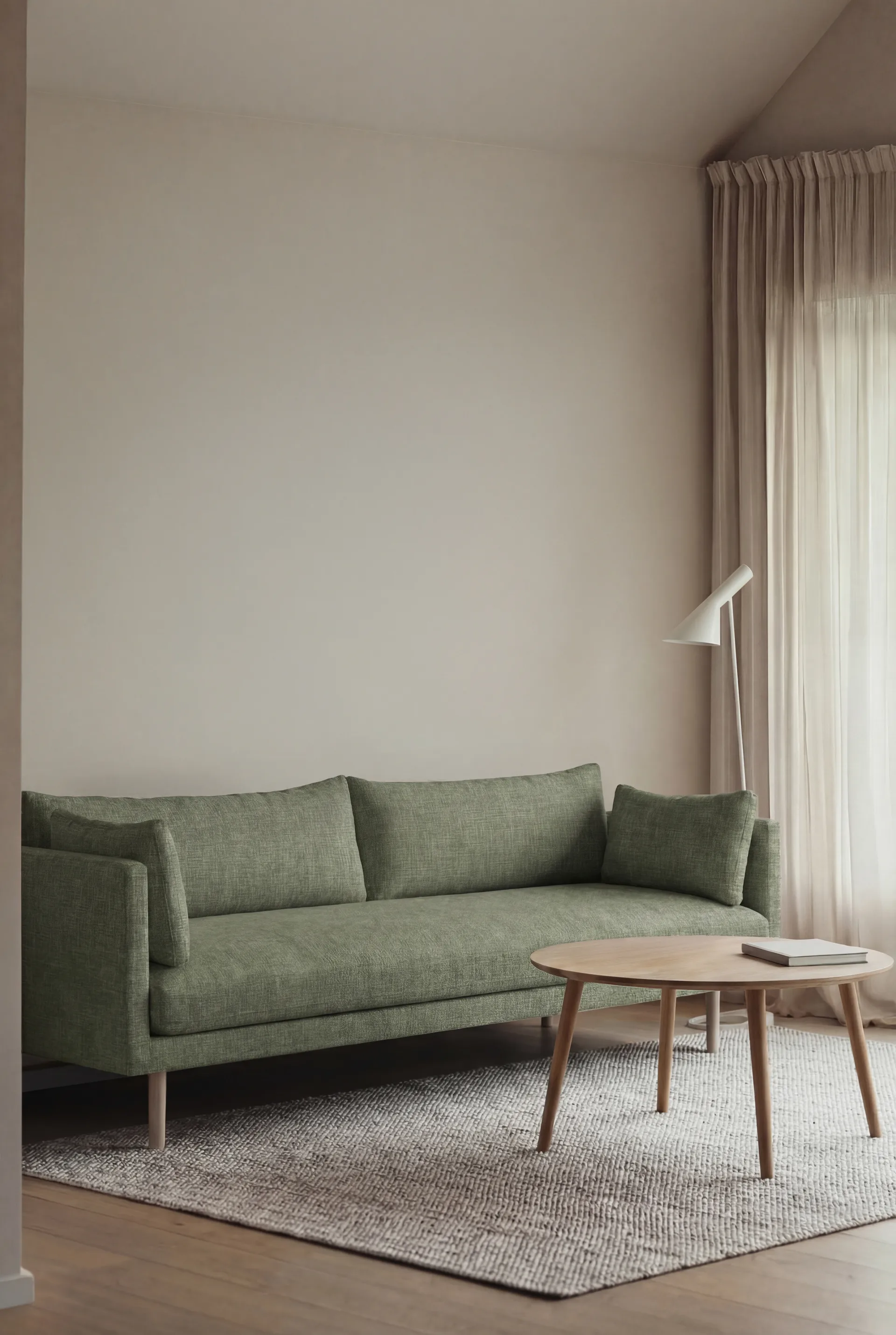 Linnevik sofa, Same Forest 6677-hvitoljet eik, 4-seters, uten skjørt 1898