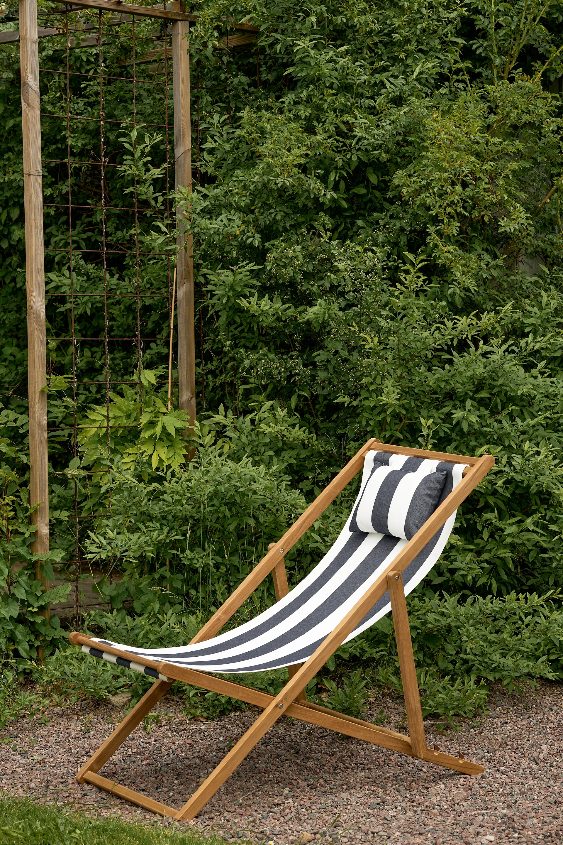 Lyckesand solstol, Teak-blue 1898