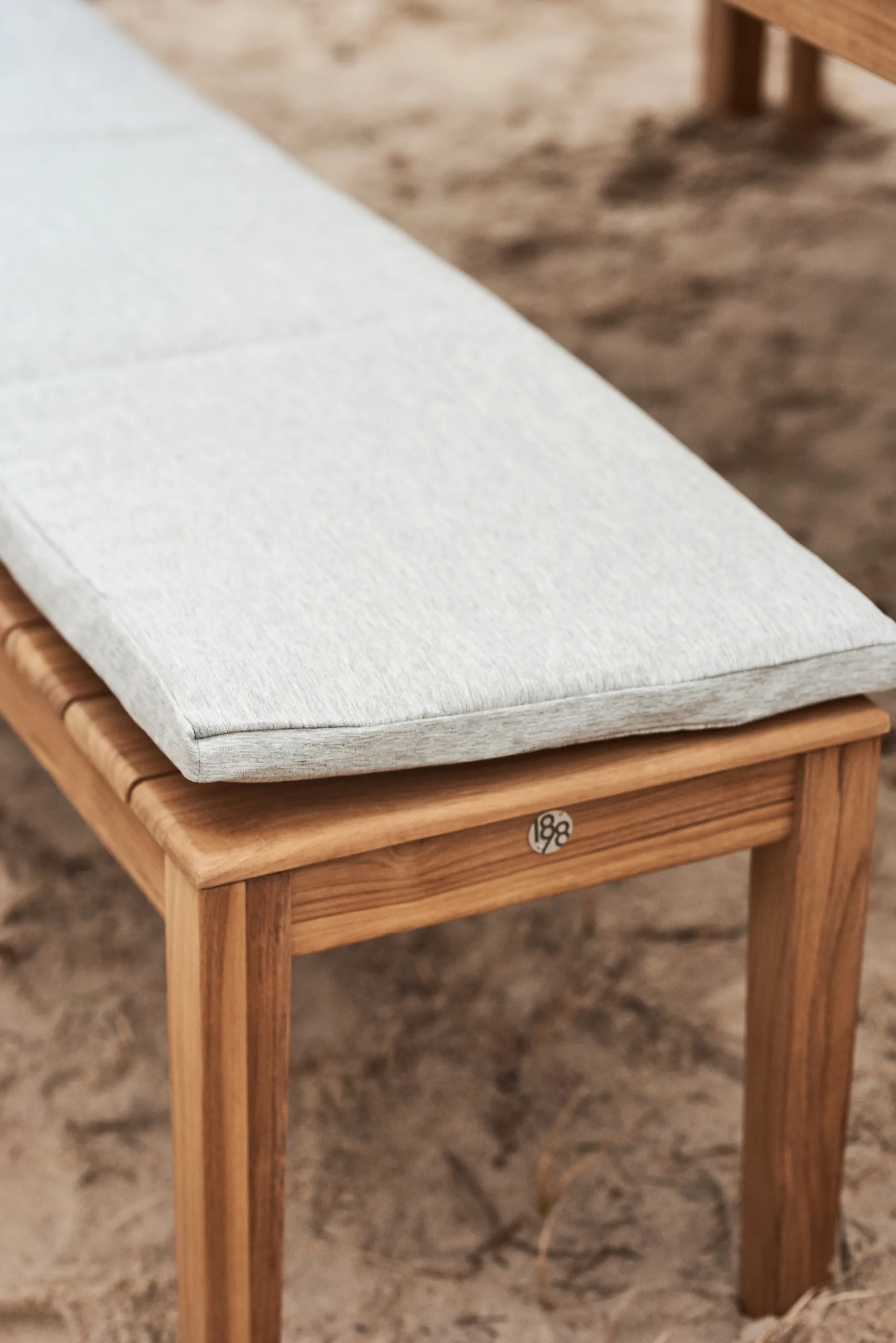 Sköndal benkepute 40 x 199 cm, Lysegrå 1898