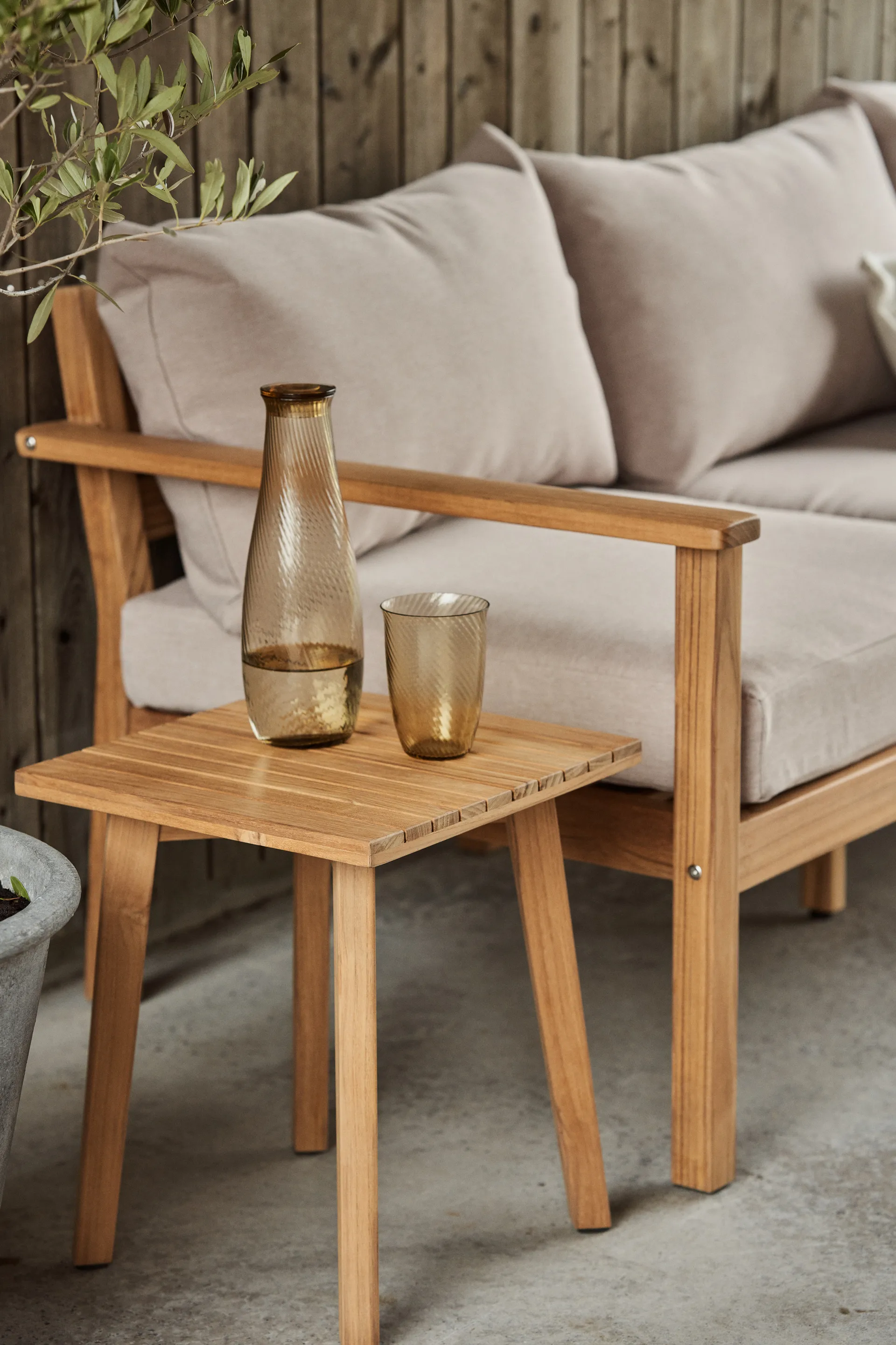 Sköndal sidebord teak, 35 x 35 x 40 cm 1898