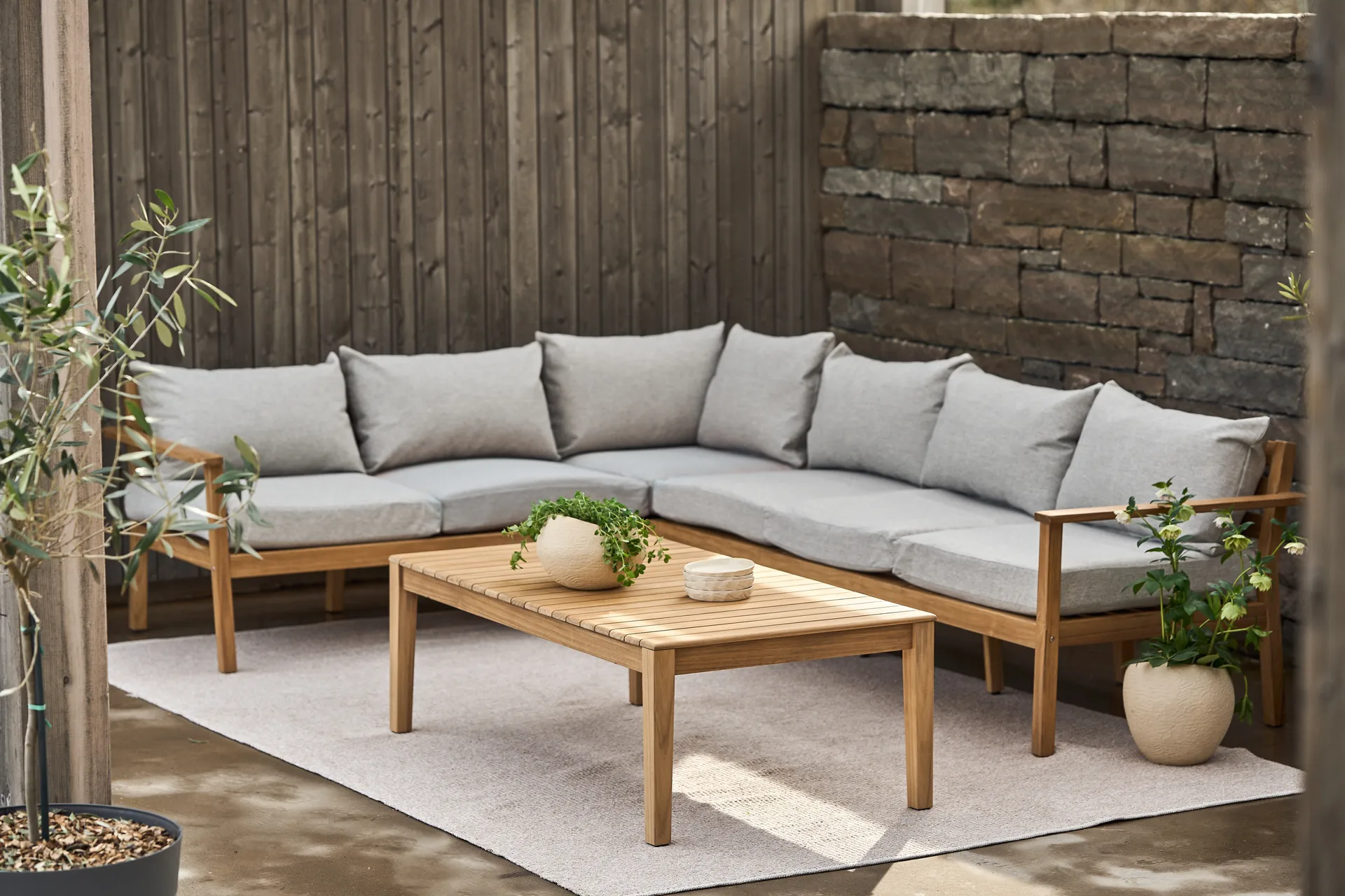 Stockaryd salongbord, Teak 1898