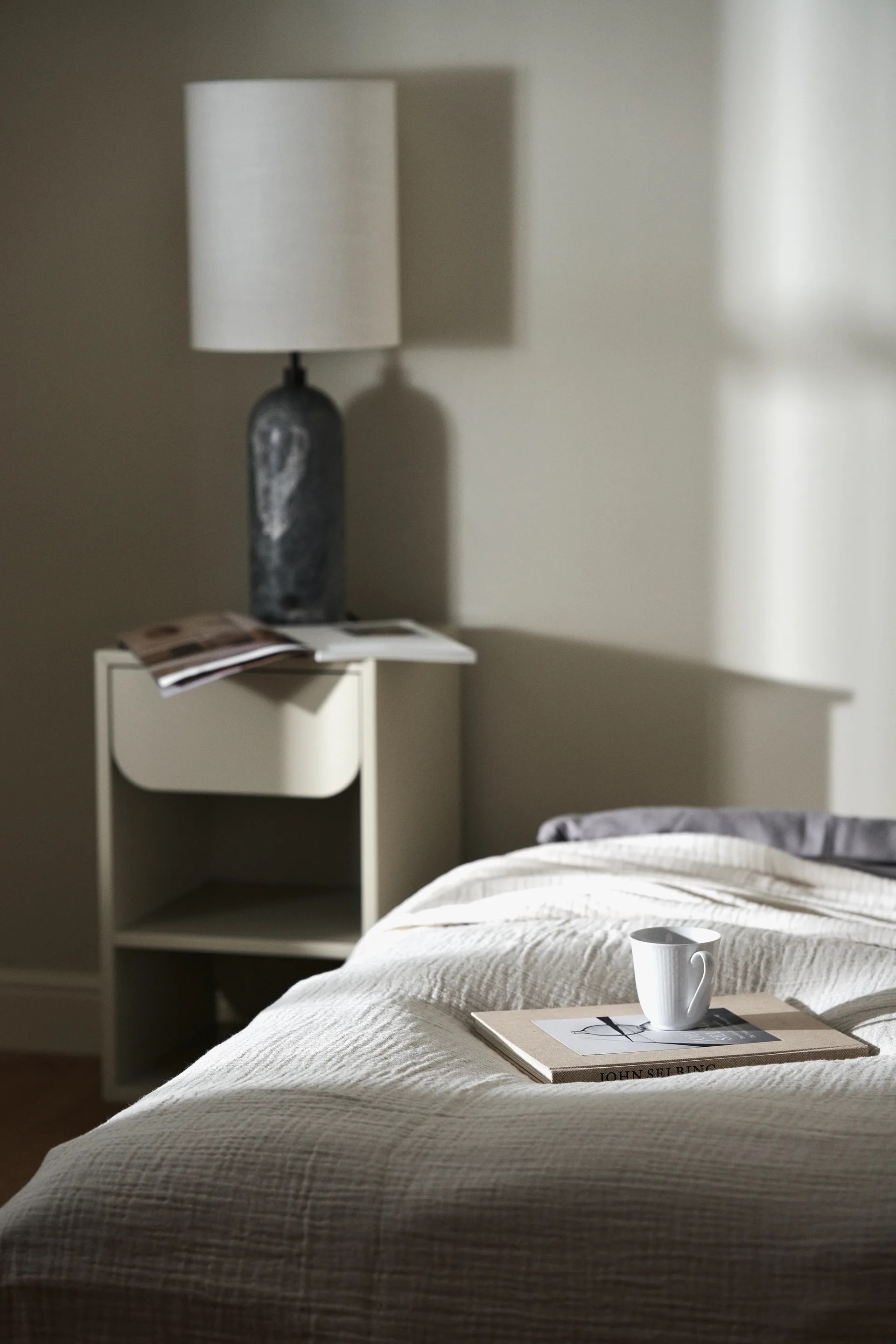 Vidja nattbord, Sand 1898