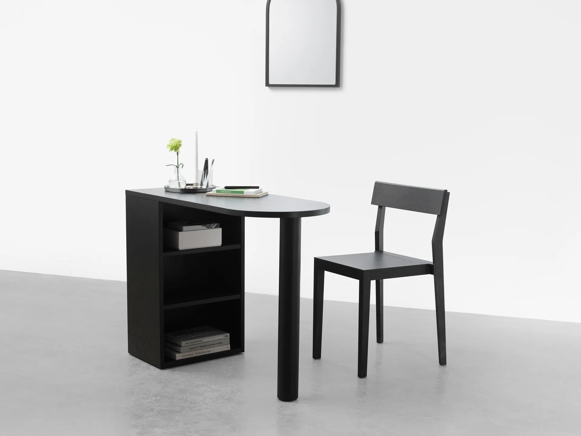 Hub skrivebord, Svartbeiset eik, 100x73x43 cm A2