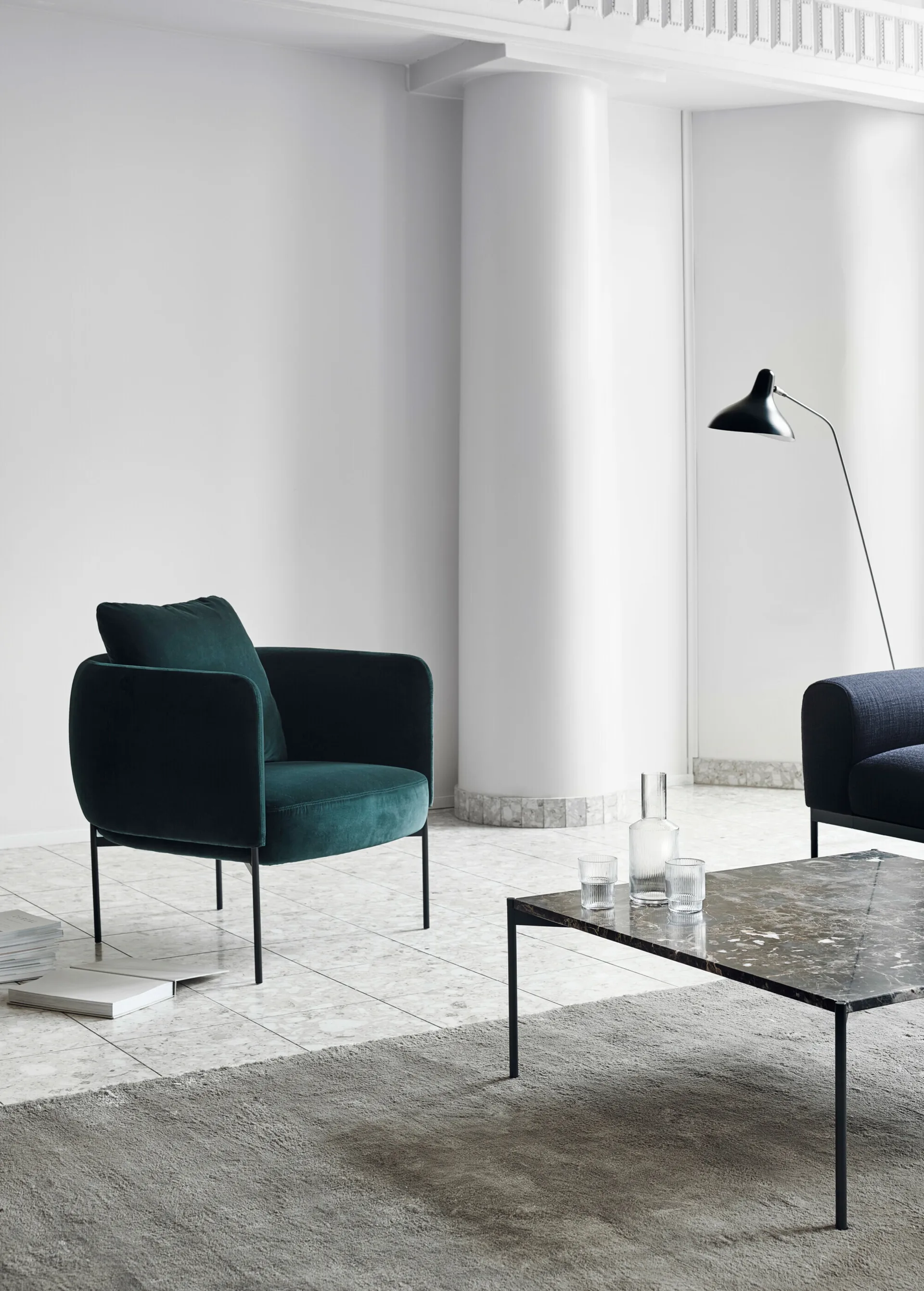 Bonnet Club Chair lenestol, Piazza 030 Greene-svarte ben Adea