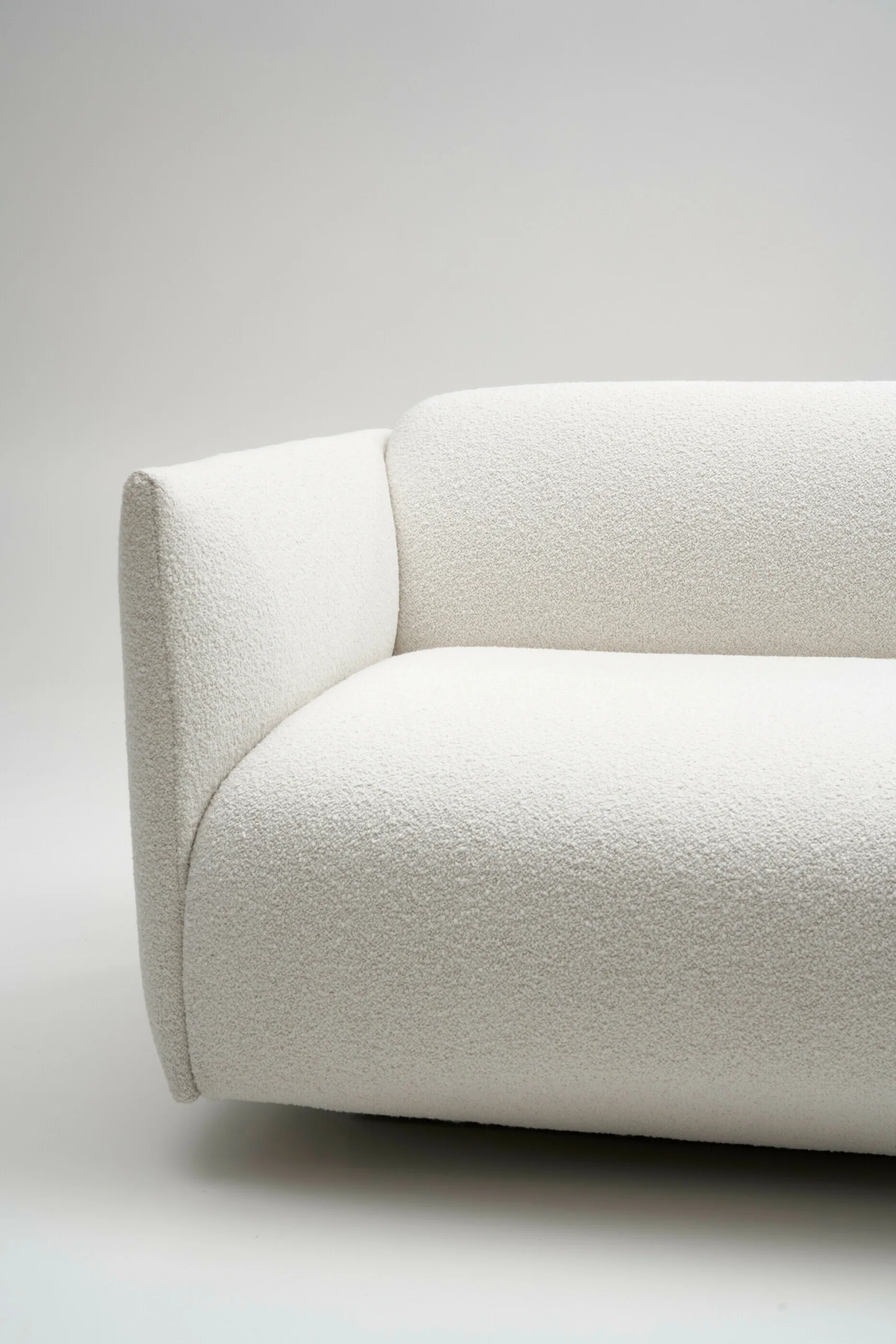 Origami Sofa 3-seters divan venstrestilt, Orsetto 0011 hvit-svarte ben Adea