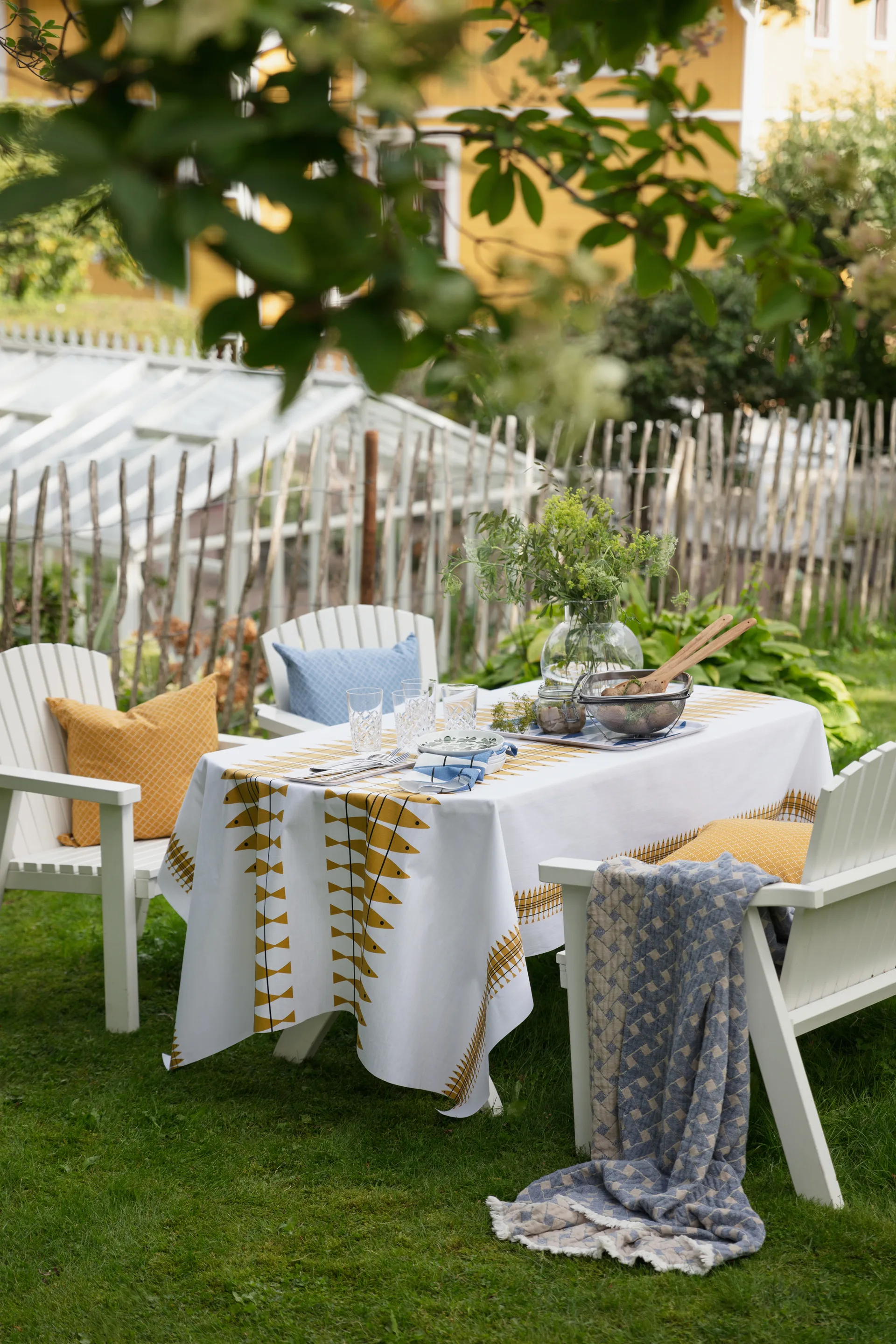 Korg pledd 170x120 cm, Blå-beige Almedahls