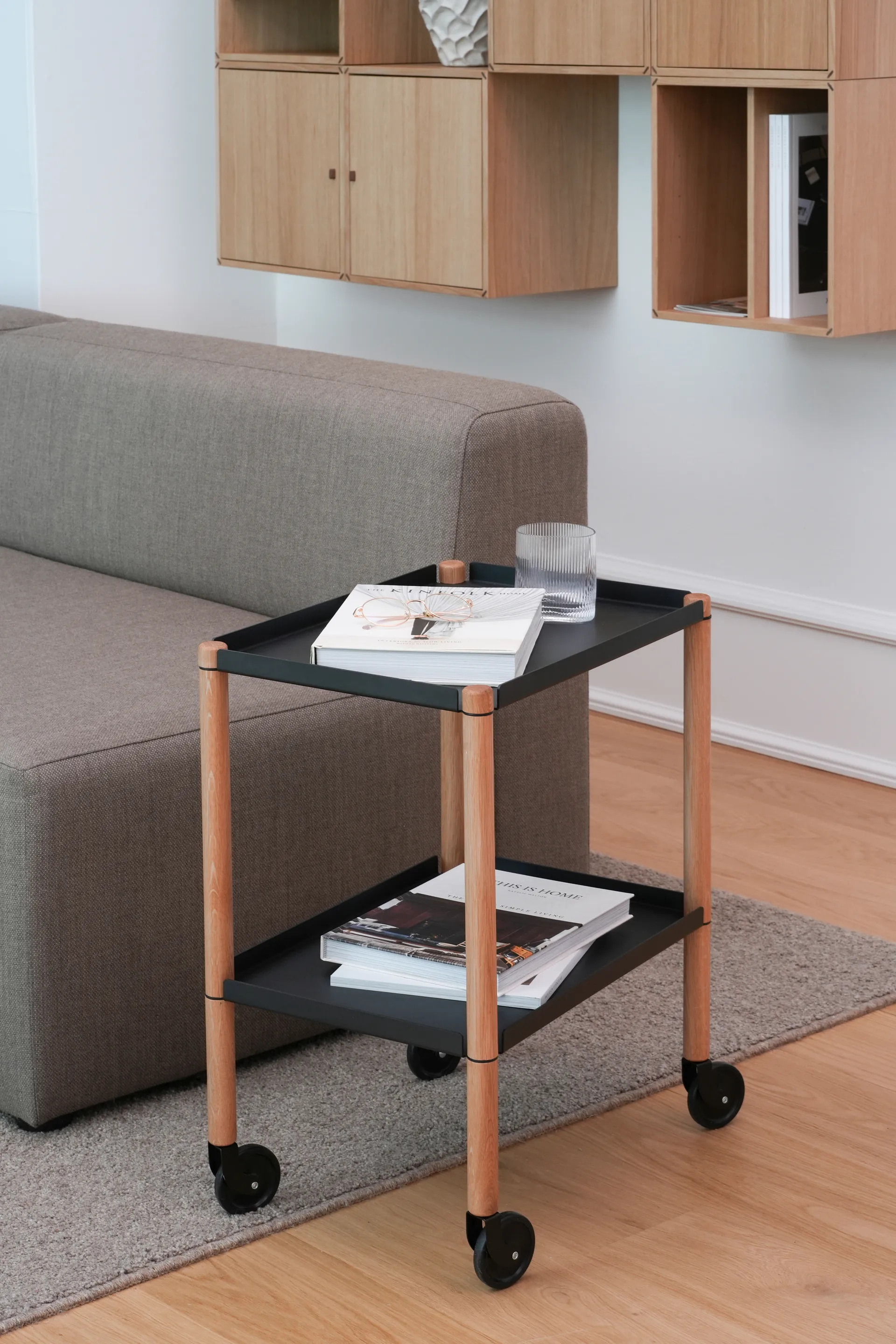 Connect bord, Oljet eik, svart metall Andersen Furniture