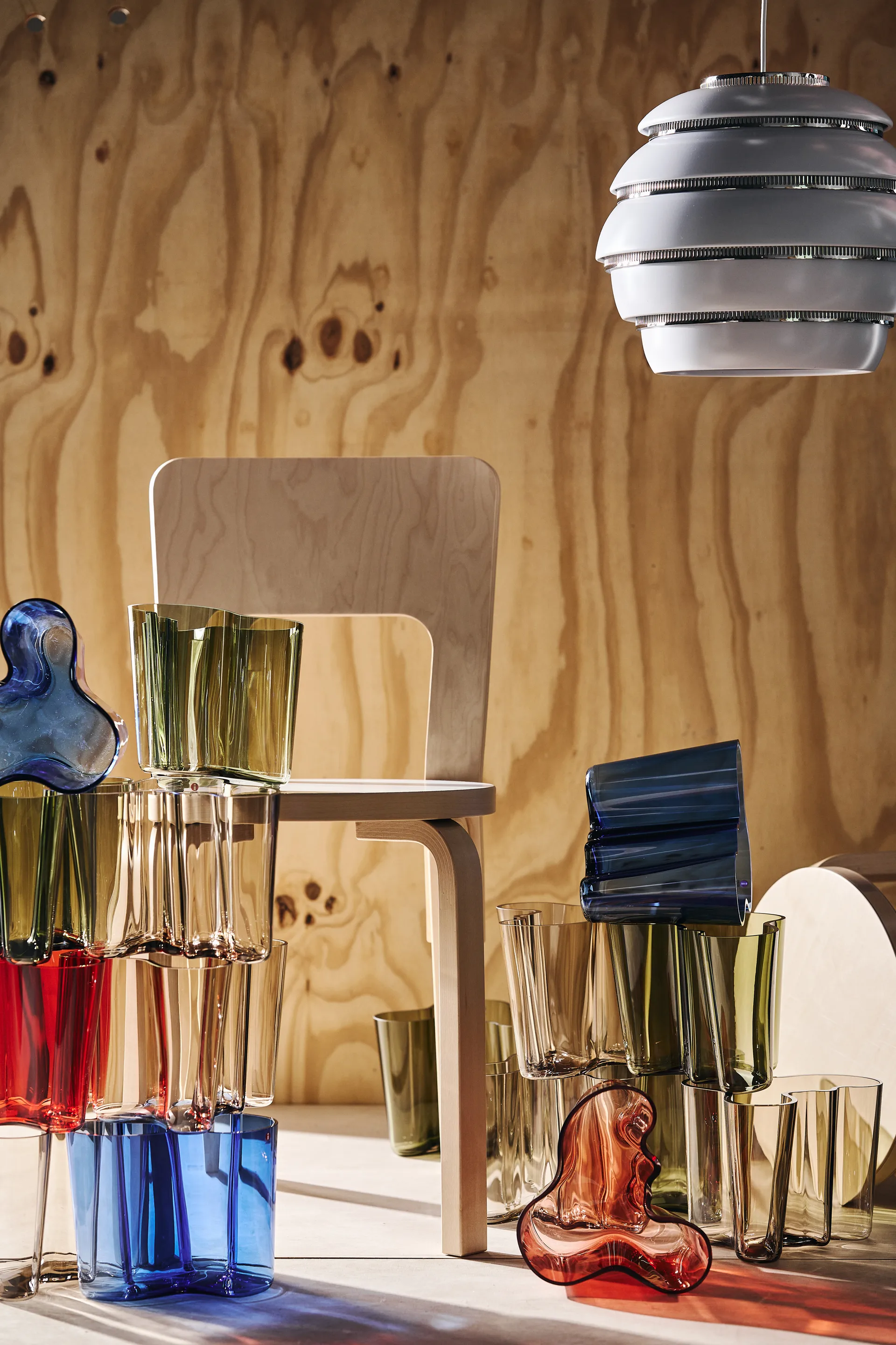 A331 Beehive pendel, Hvit-Krom Artek