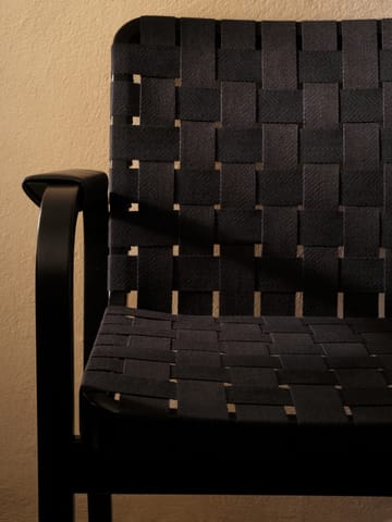 Armchair 45 lenestol lakkert bjørk - Webbing black/blue - Artek