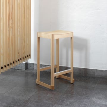 Atelier barstol - Naturlakkert eik-H65 cm - Artek