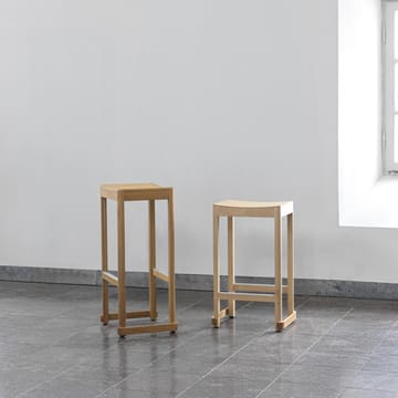 Atelier barstol - Naturlakkert eik-H65 cm - Artek