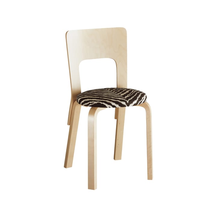 Chair 66 stol polstret sete - Stoff F200 svart/hvit-bjørk - Artek