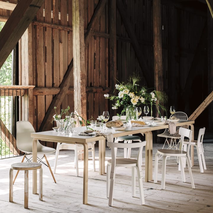 Chair 66 stol, Svartlakkert bjørk Artek
