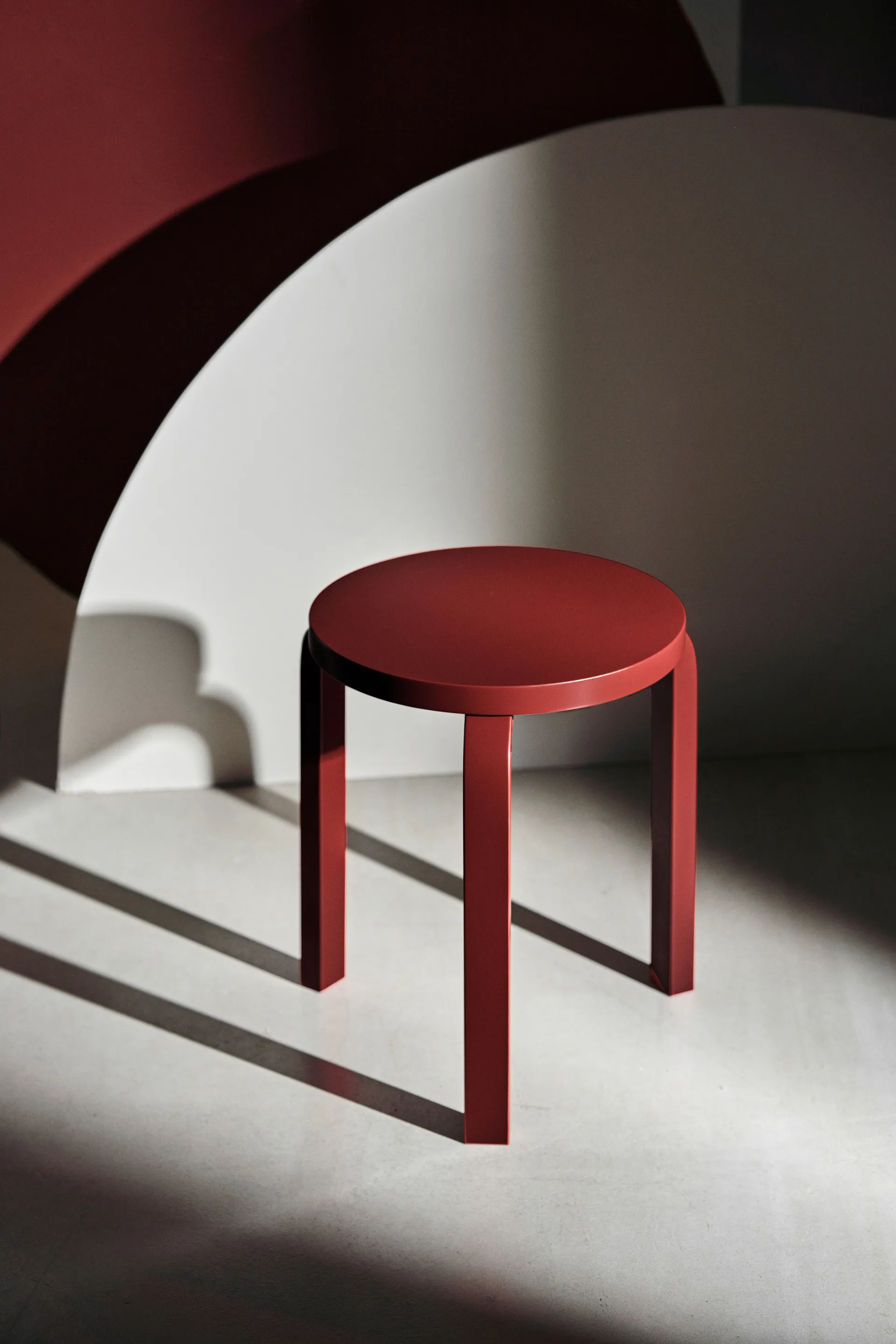 Stol 60 krakk jubileumsutgave Svenssons 125 år, Falu rød Artek