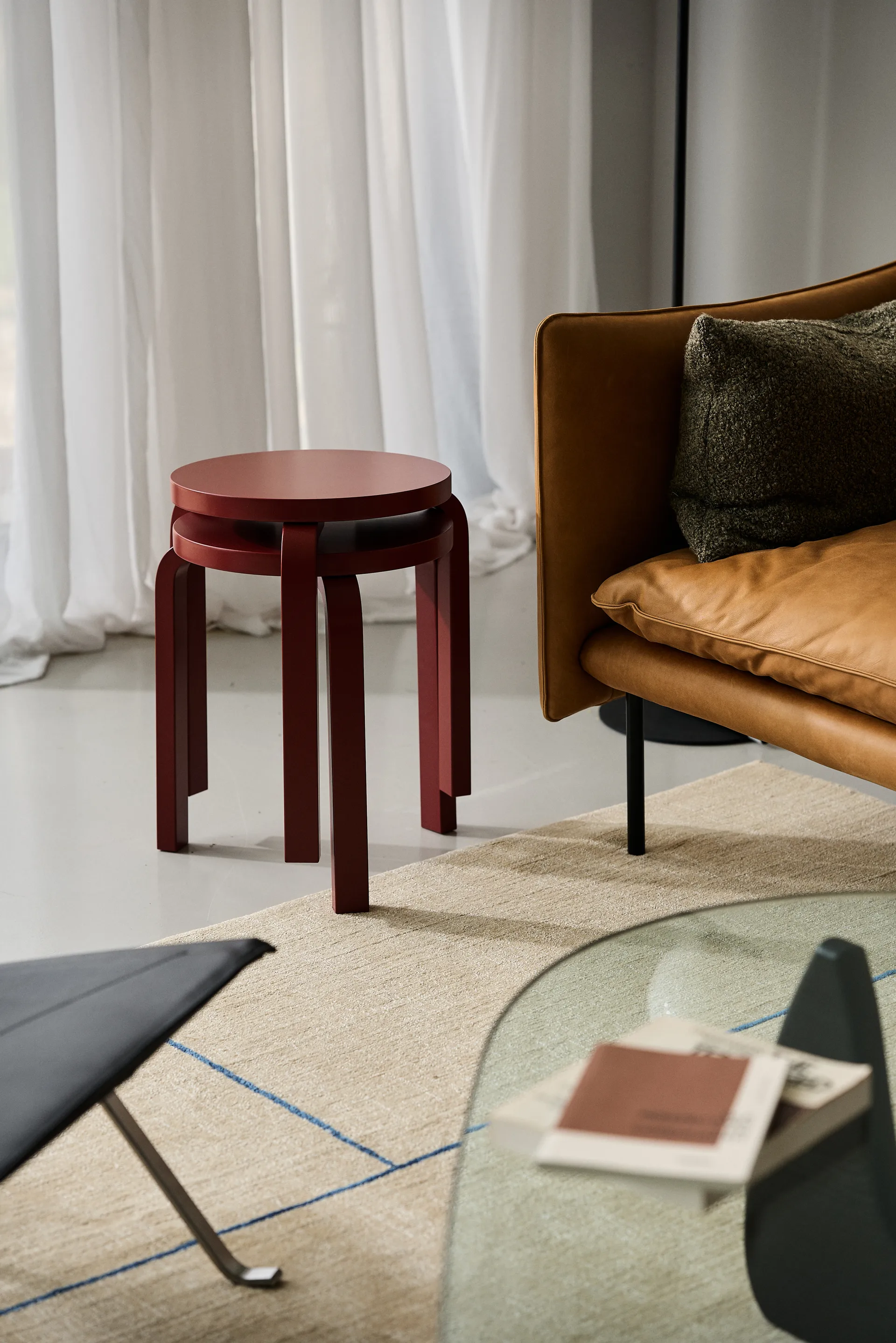 Stol 60 krakk jubileumsutgave Svenssons 125 år, Falu rød Artek