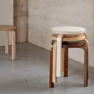 Stool 60 rund krakk 3 bein - Bjørk, Ø38x44 cm - Artek