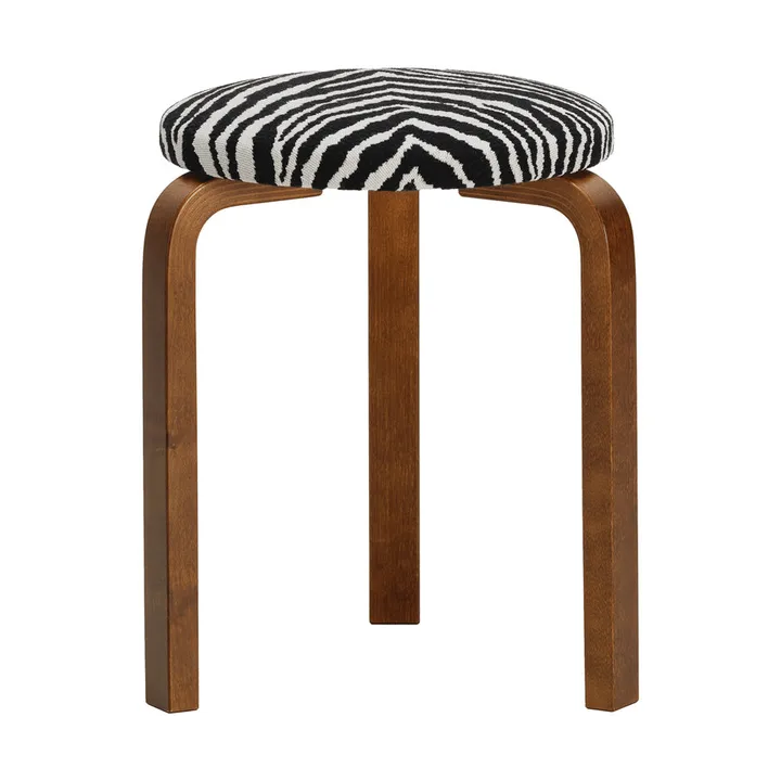 Stool 60 rund krakk 3 bein - Valnøttbeiset bjørk-stoff Zebra svart, Ø38x44 cm - Artek