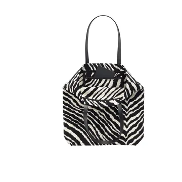 Zebra Tote Bag veske - Svart-hvit, lærhåndtak, 41x42x8 cm - Artek