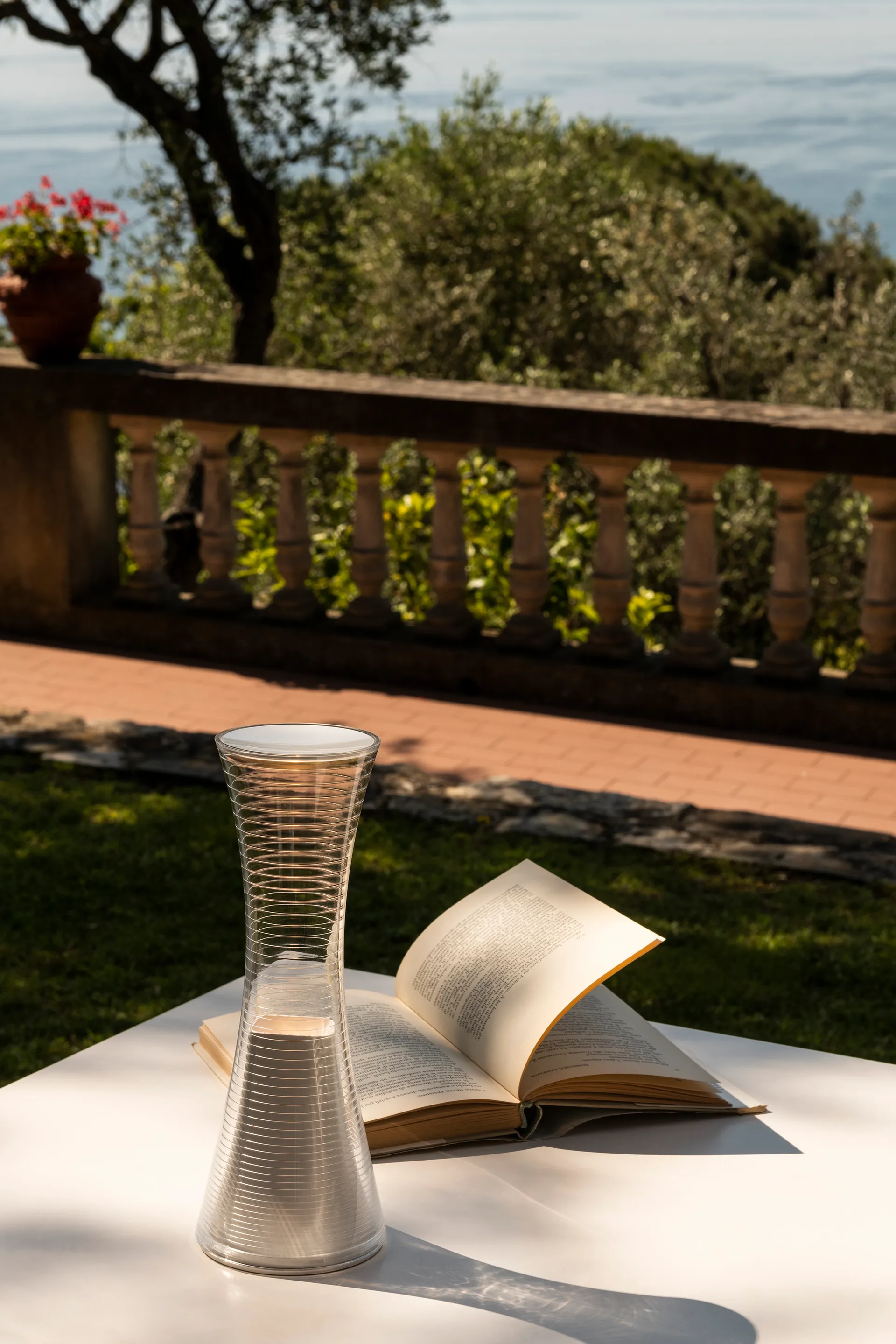 Come Together portabel bordlampe 26,5 cm, White Artemide