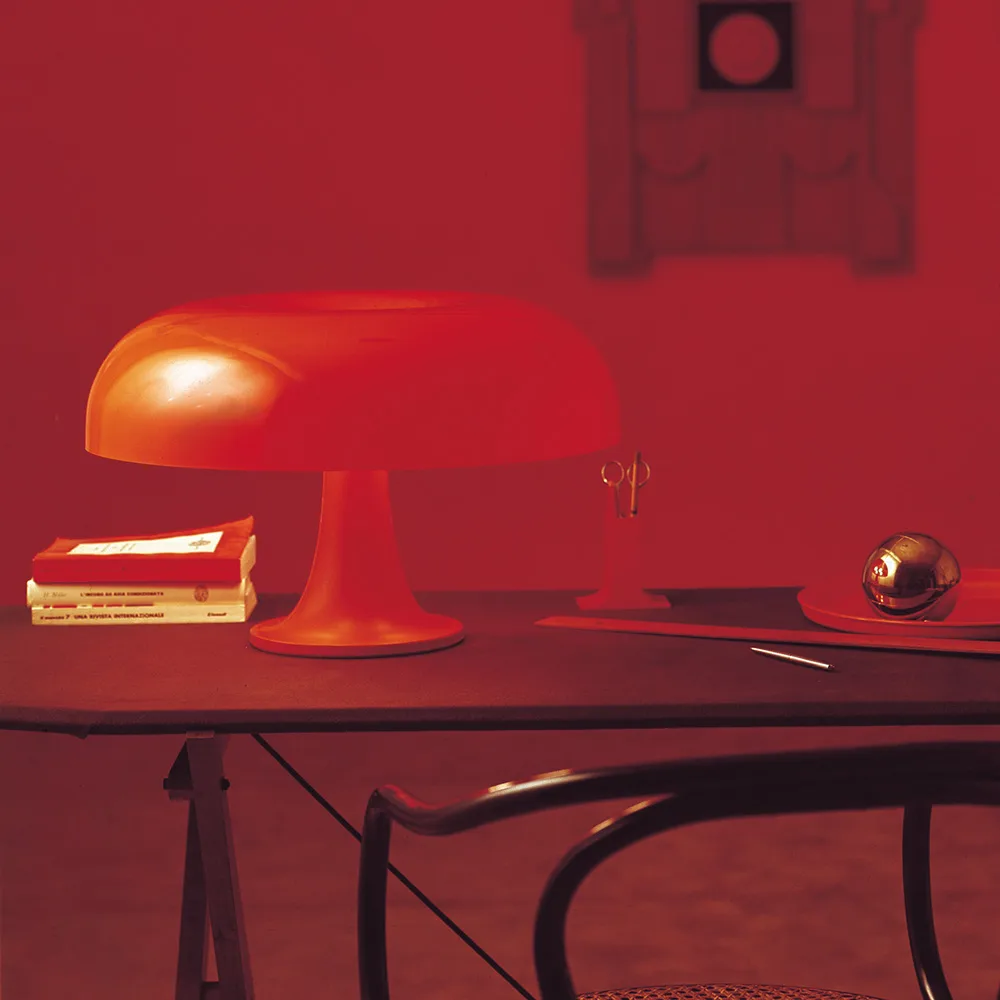 Nesso bordlampe, oransje Artemide