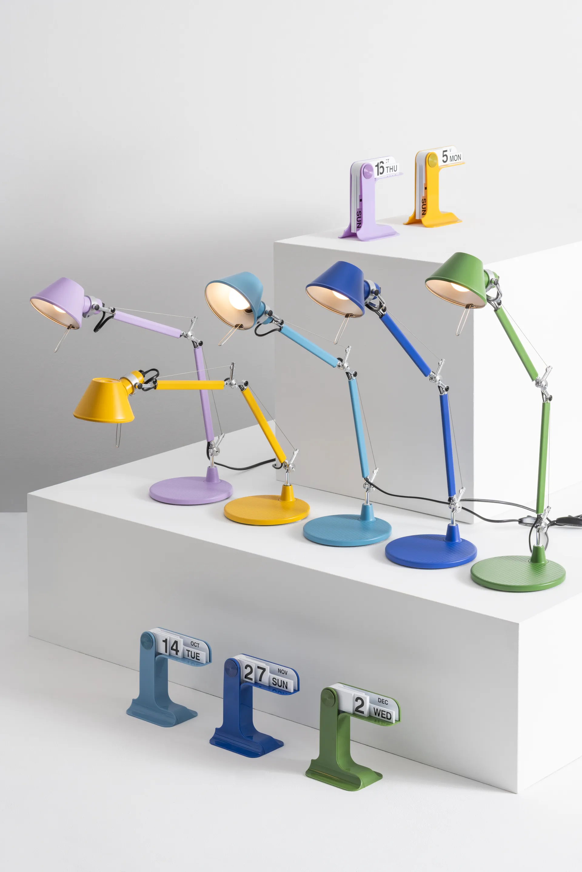 Timor evighetskalender, Blue Klein Artemide