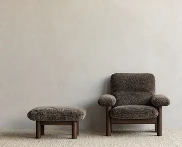 Brasilia fotskammel - saueskinn root brun, mørkbeiset eikestativ - Audo Copenhagen