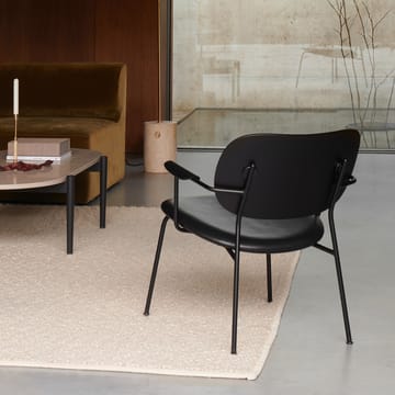 Co loungestol - skinn dakar 0842 black, rygg+arm. mørkb. eik, sort stativ - Audo Copenhagen