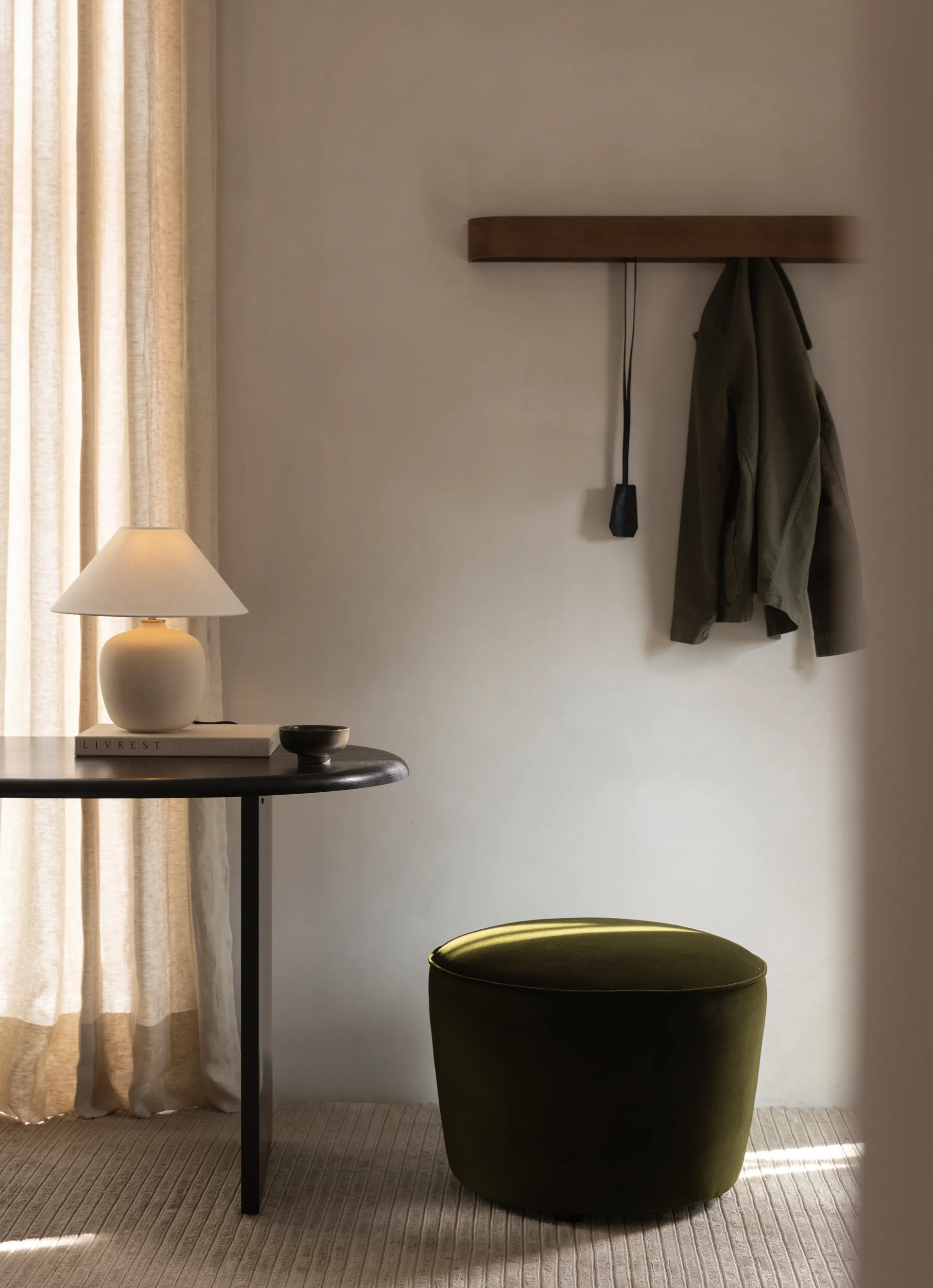 Epoch knaggrekke 79 cm, Mørkbeiset eik Audo Copenhagen