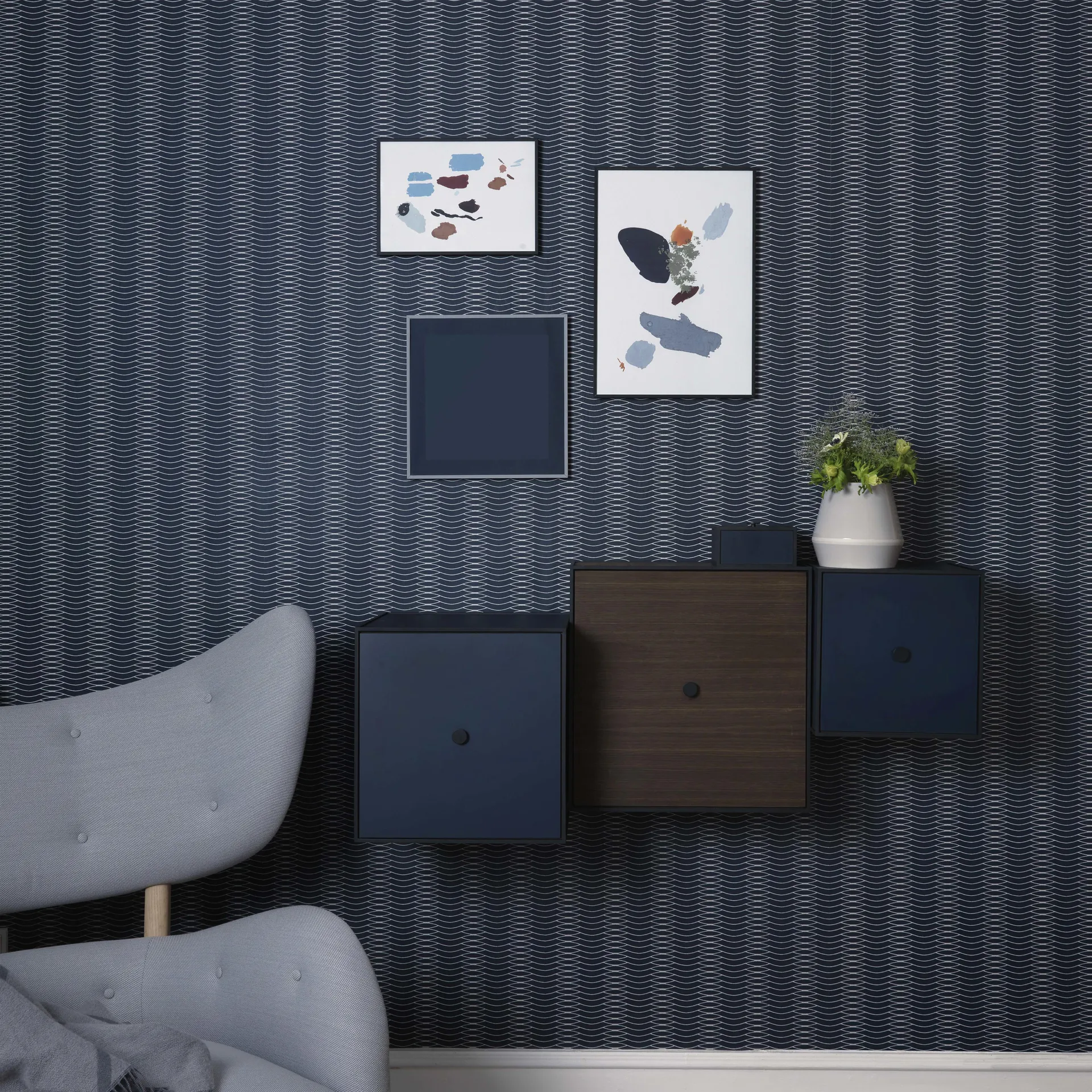 Frame 42 kube med dør, røyket eik Audo Copenhagen