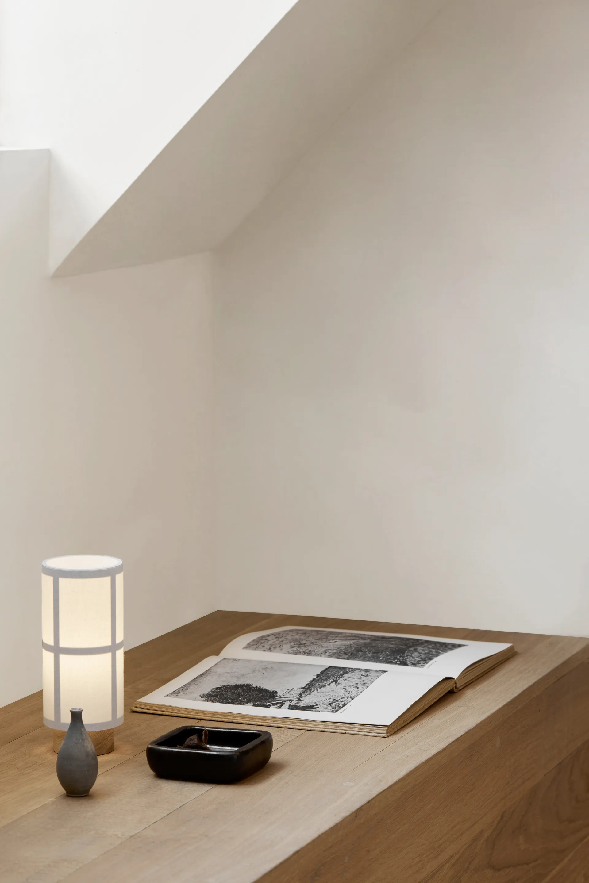 Hashira bordlampe bærbar, White Audo Copenhagen