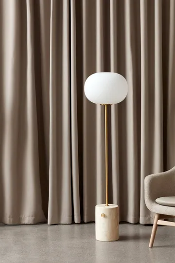 JWDA gulvlampe - Travertin-børstet messing, 130 cm - Audo Copenhagen