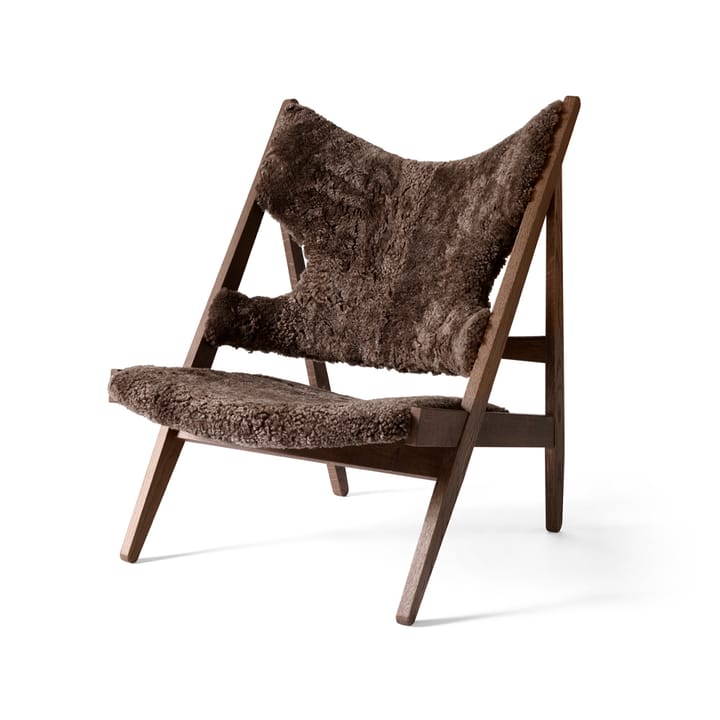Knitting loungestol, saueskinn curly root mørkebrun, stativ mørkbeiset eik Audo Copenhagen