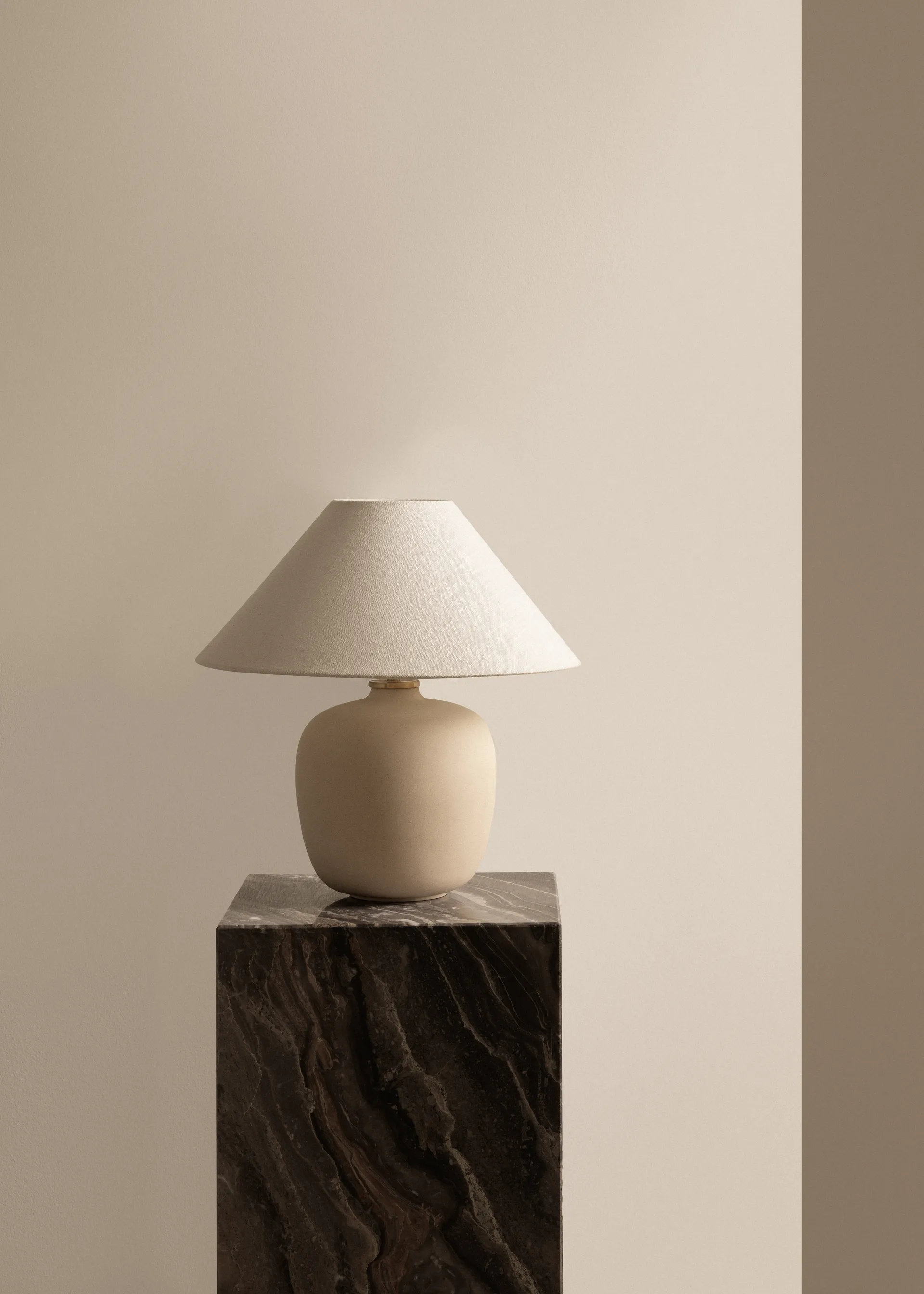 Plinth salongbord, Grey galaxy, cube Audo Copenhagen