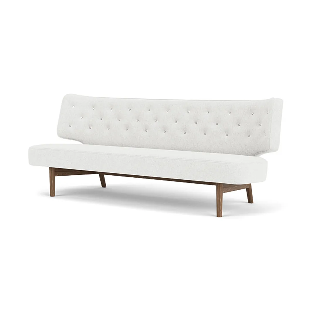 Radiohus sofa, Hallingdal 0100-valnøtt, 2-seter Audo Copenhagen
