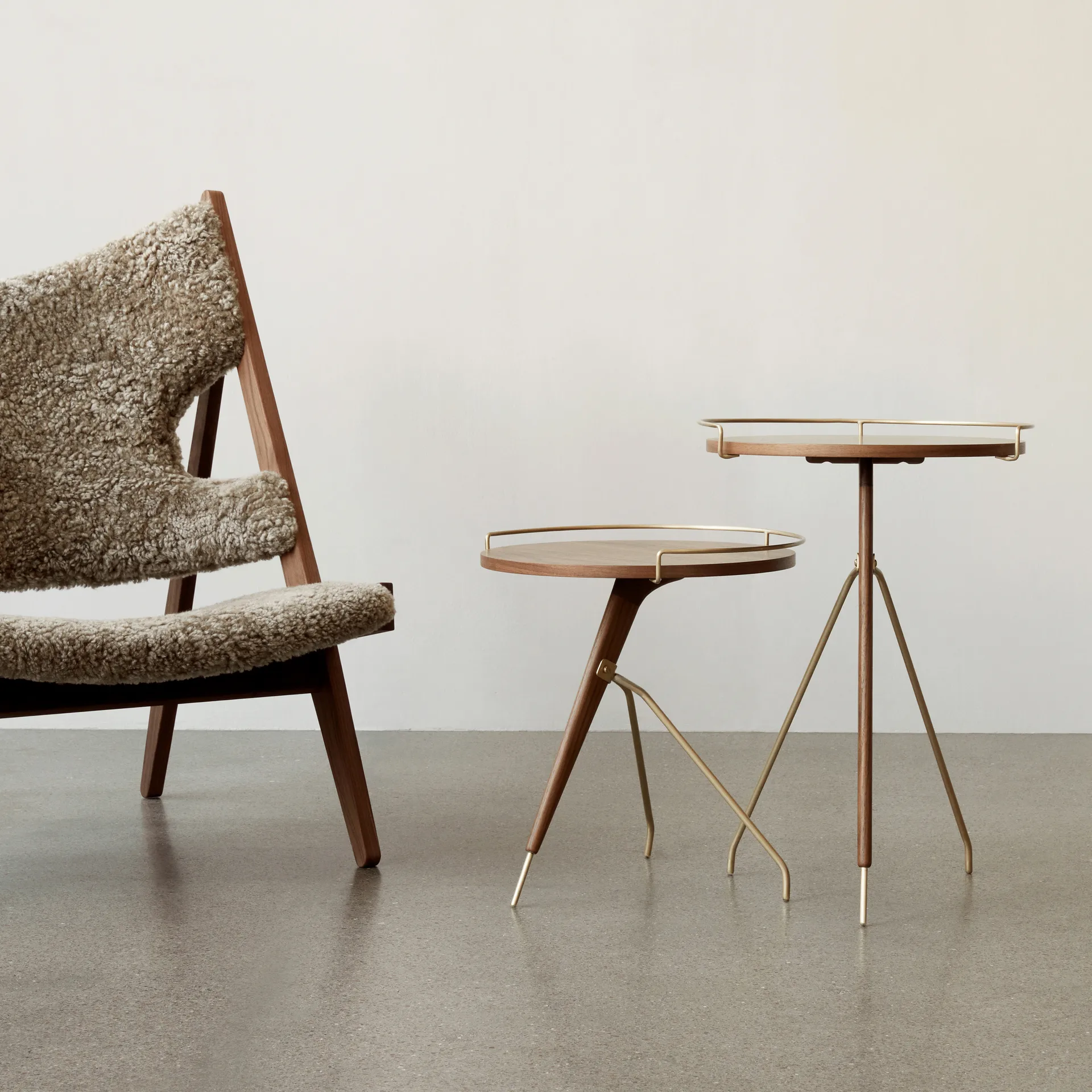 Umanoff sidebord valnøtt-polert messing, 45 cm Audo Copenhagen