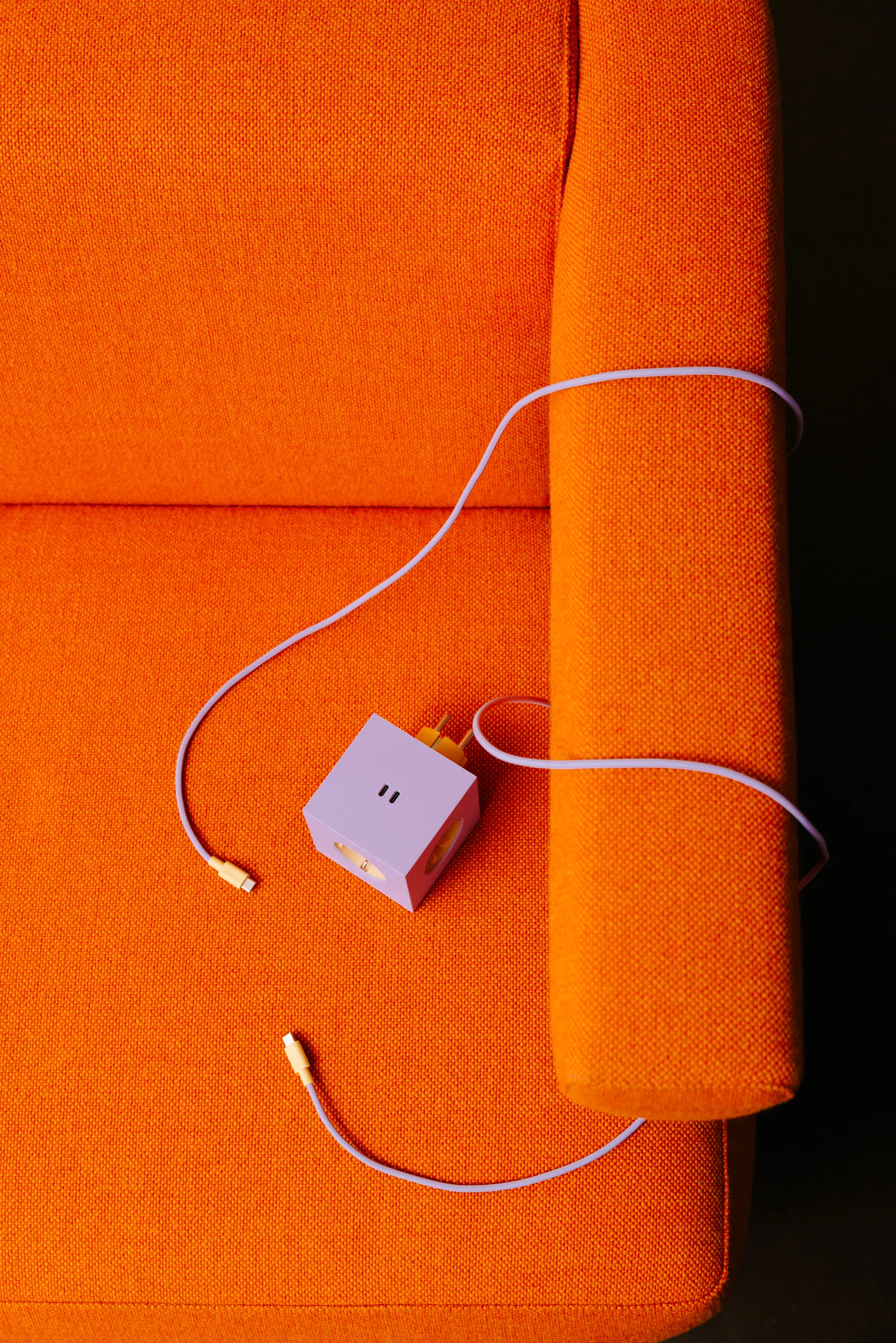 AVOLT x Bauhaus-Archiv Kabel 1 USB C til USB C, Lavender Glow Avolt