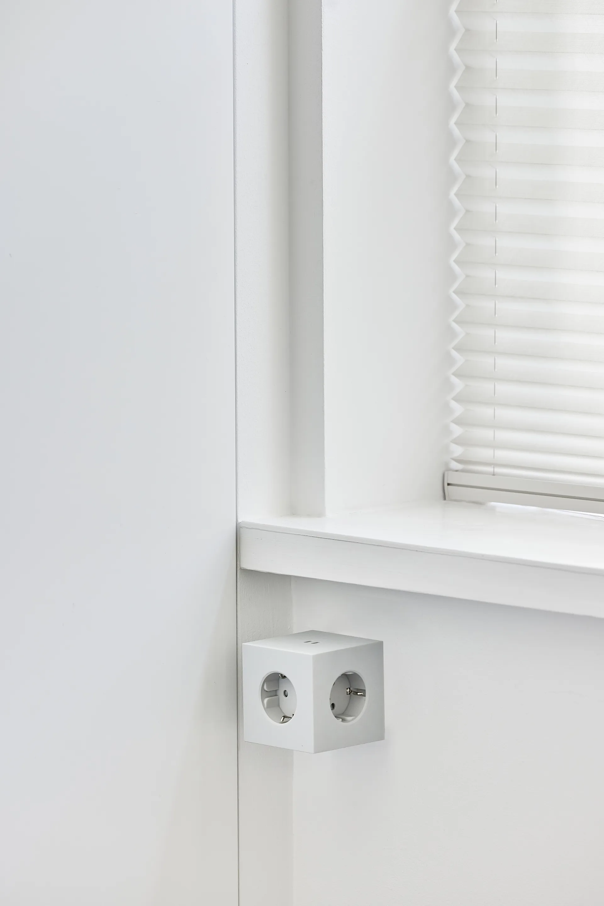 Square 1 grenuttak USB-C 30W 1,8 m, White Martinelli Luce edition Avolt