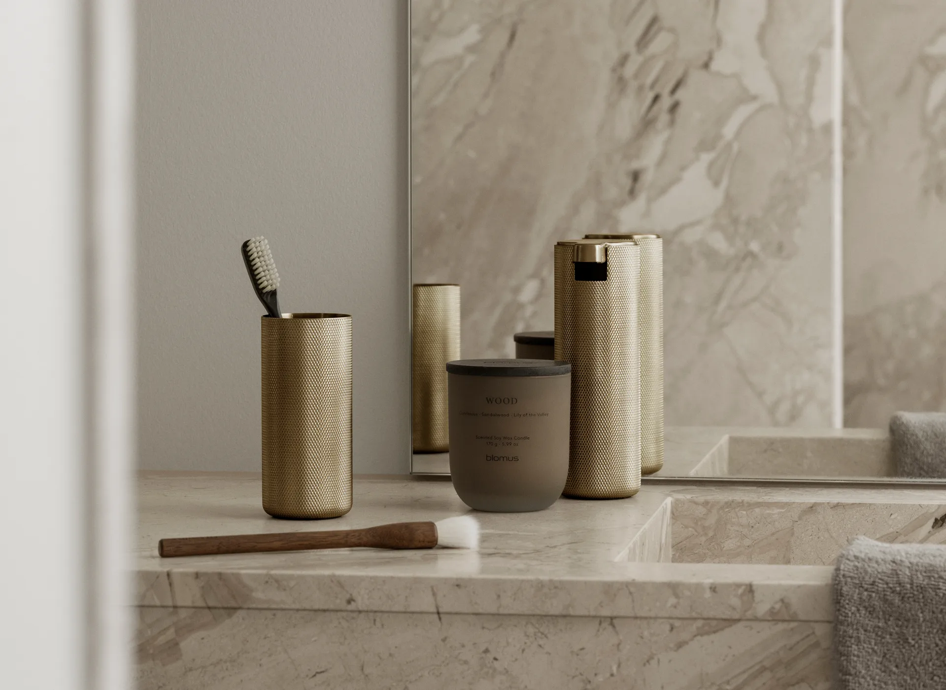 Modo Rof tannbørsteholder, Brass, Ø5,5x12 cm blomus