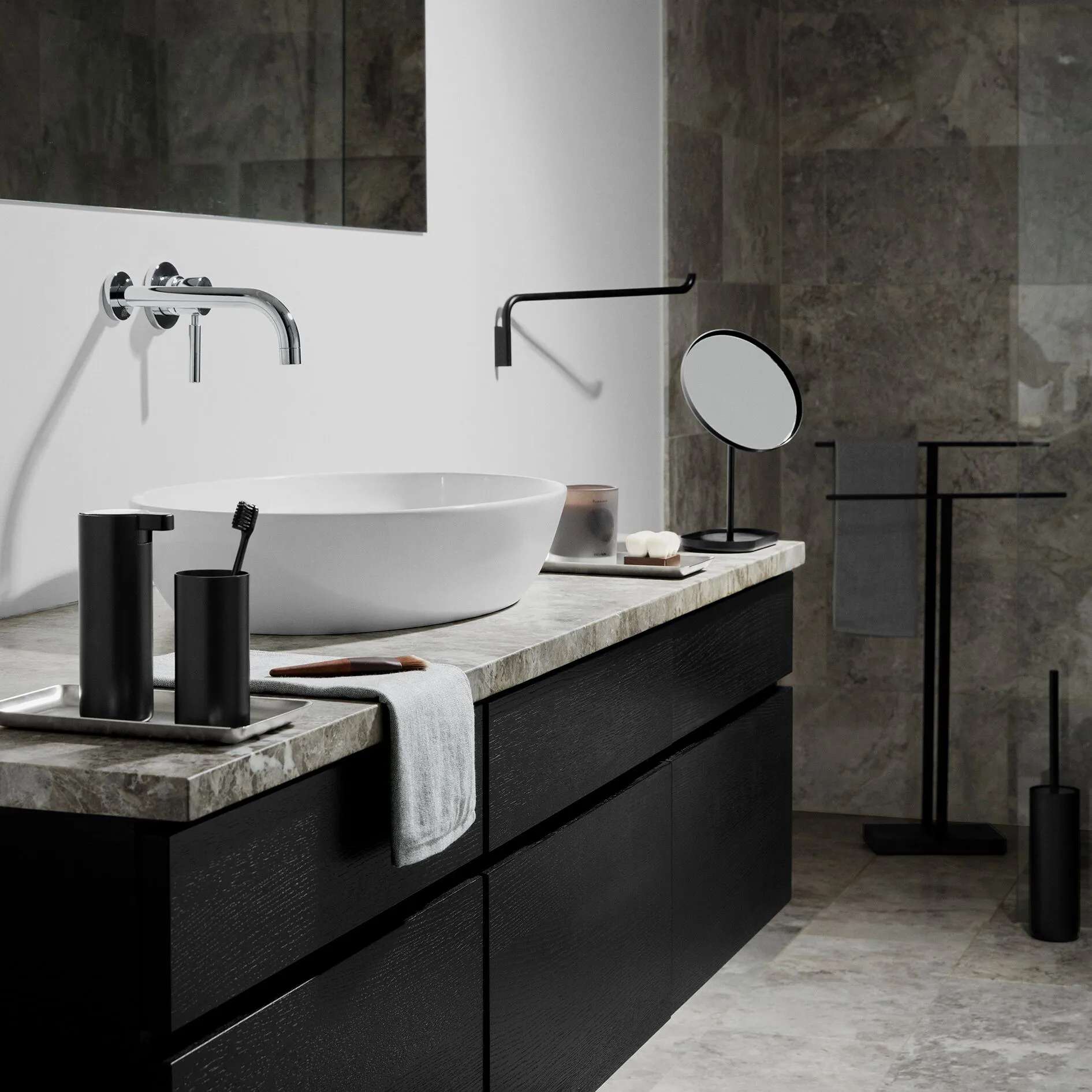 Modo sminkespeil, Svart blomus