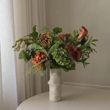 Cedar Grove kunstig bukett - Hortensia-halvkaktusdahlia-kalla, 90 cm, 14 stk - Botané