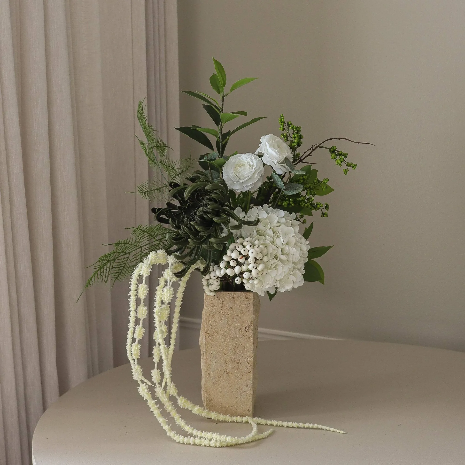 Green veil kunstig bukett, Ranunkel, hortensia, amarant, 85 cm Botané