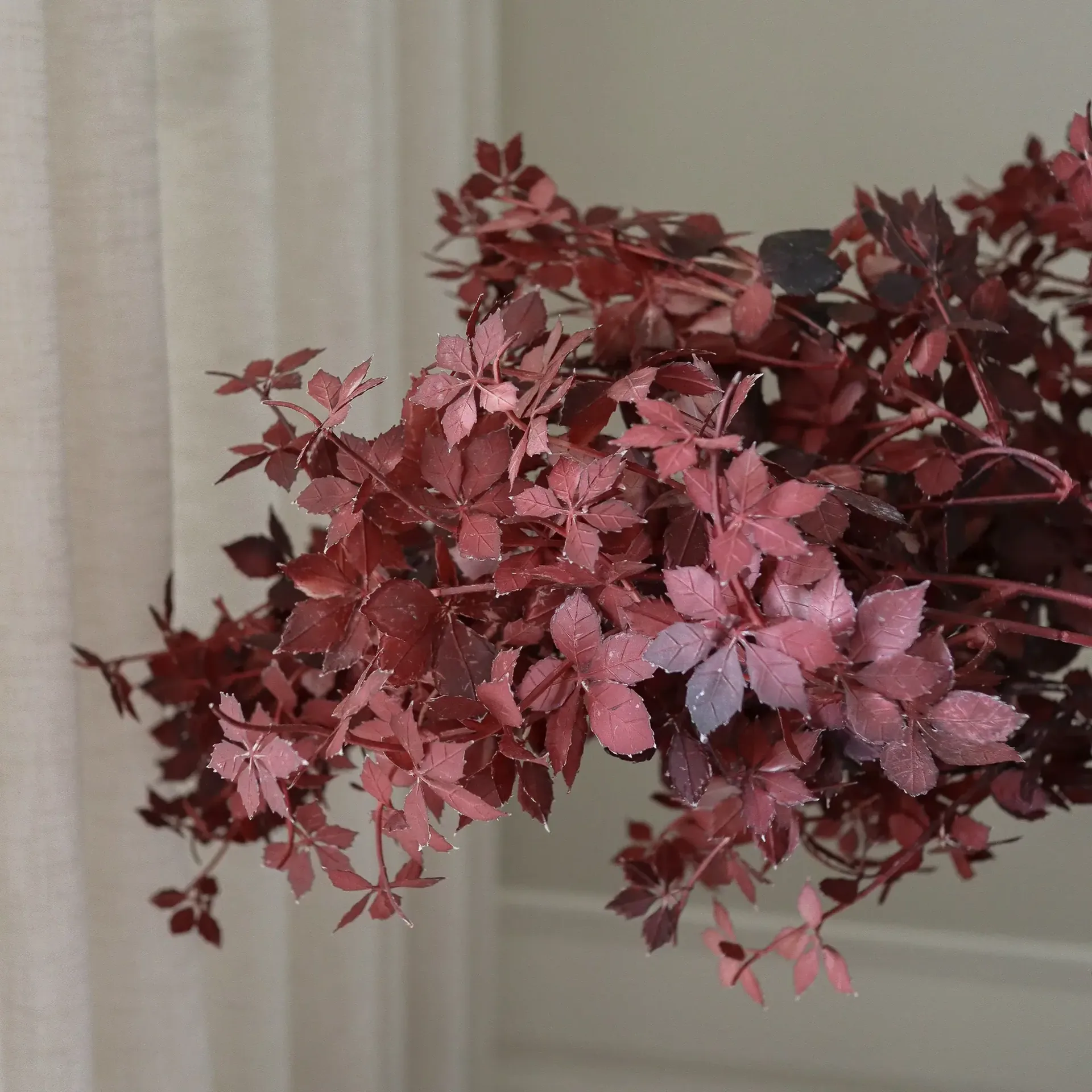 Maple Branch kunstig bukett, Burgundy, 107 cm, 1 stk Botané
