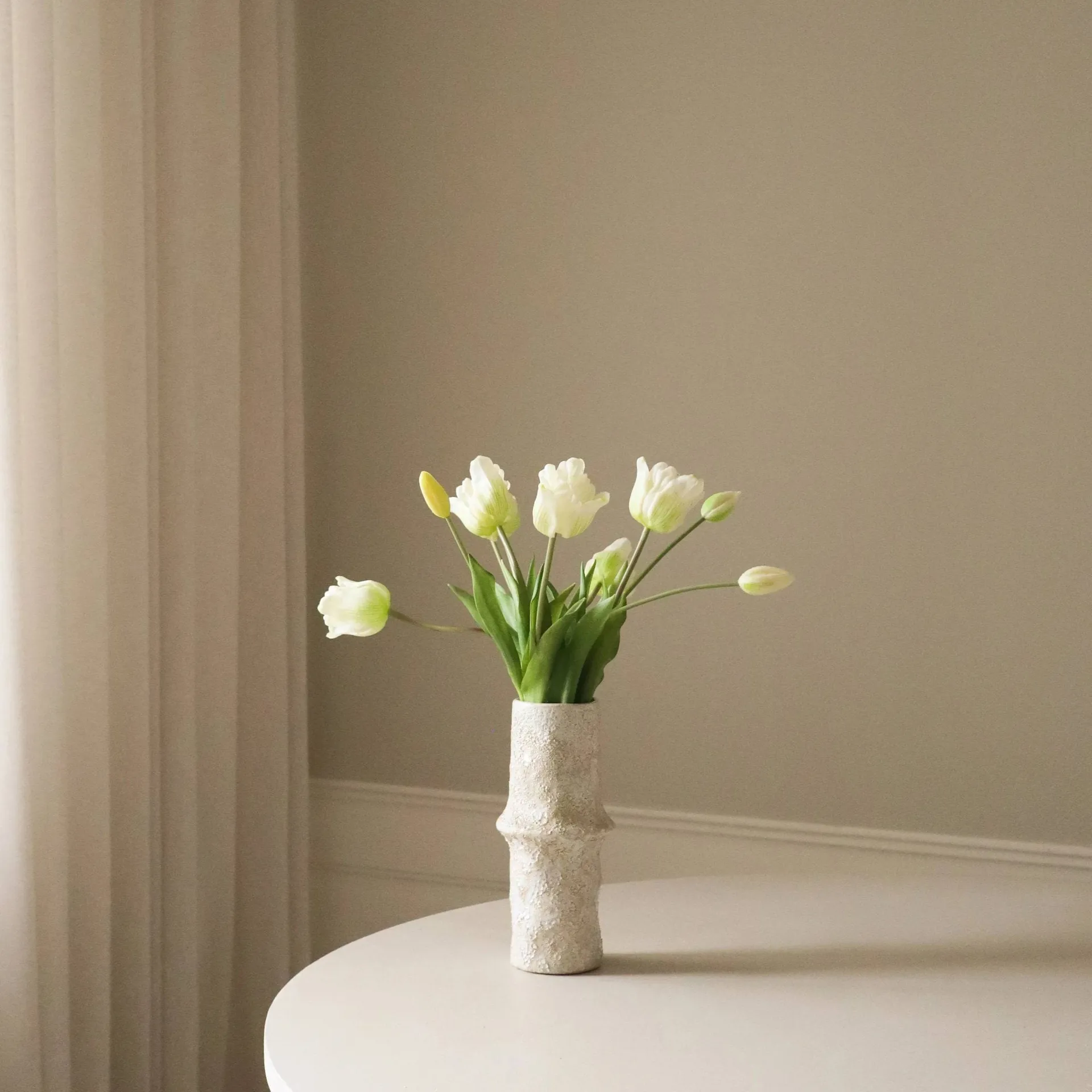 Tulipaner Triumph kunstig bukett, Hvit, 10 stk Botané