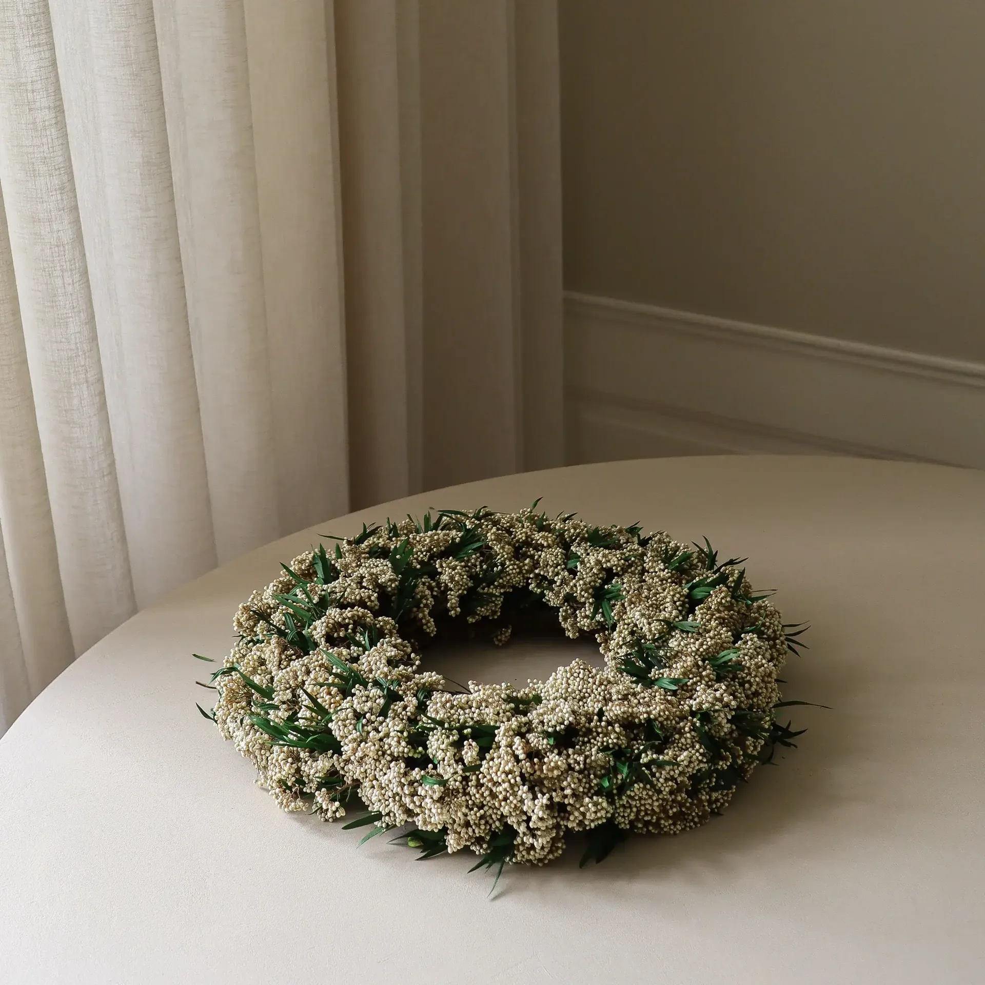 Whisper Meadow Wreath blomsterkrans, Risblomma, Ø40 cm Botané