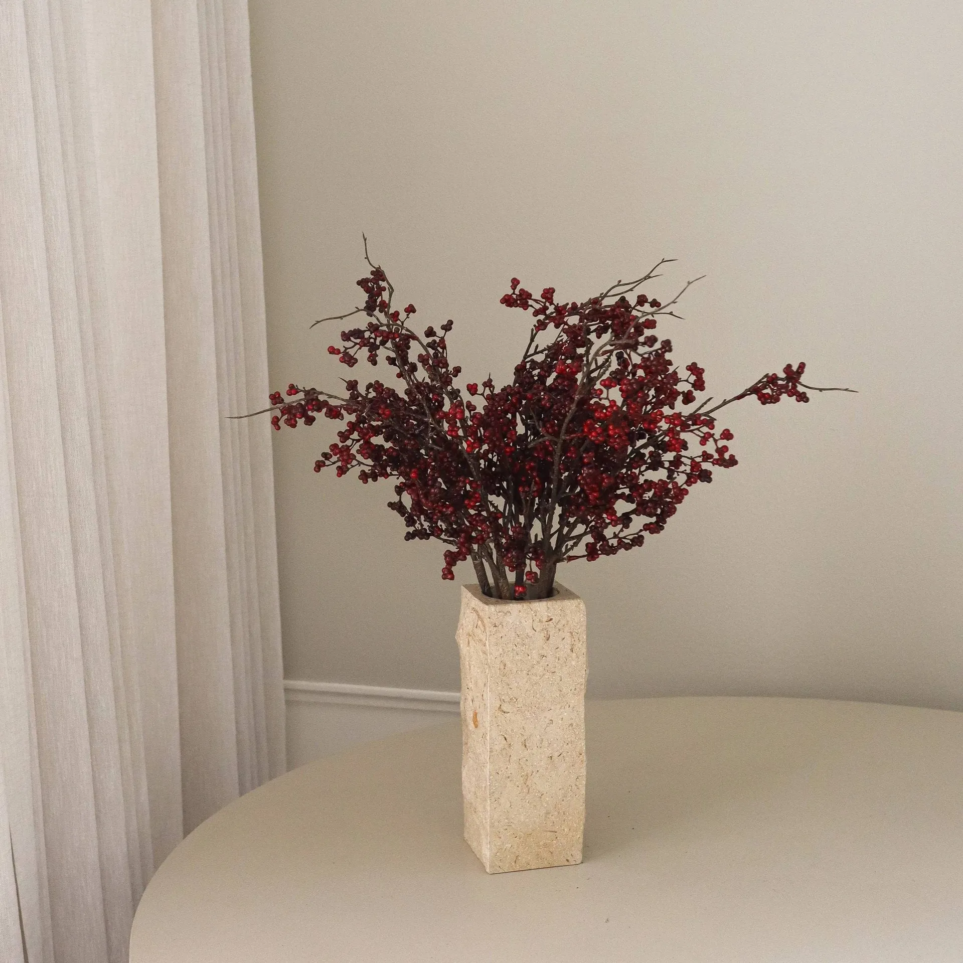 Wild Berry kunstig bukett, Mørkerøde bærgrener, 66 cm Botané
